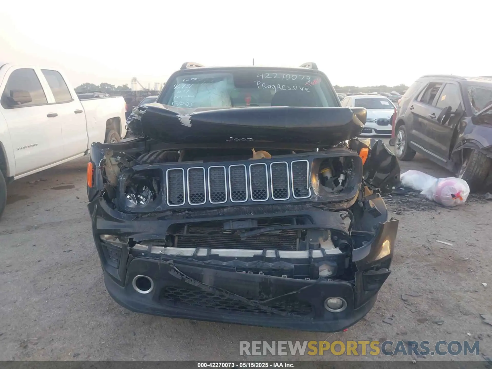 11 fotografías del automóvil dañado ZACNJABB0KPJ75446 JEEP RENEGADE 2019