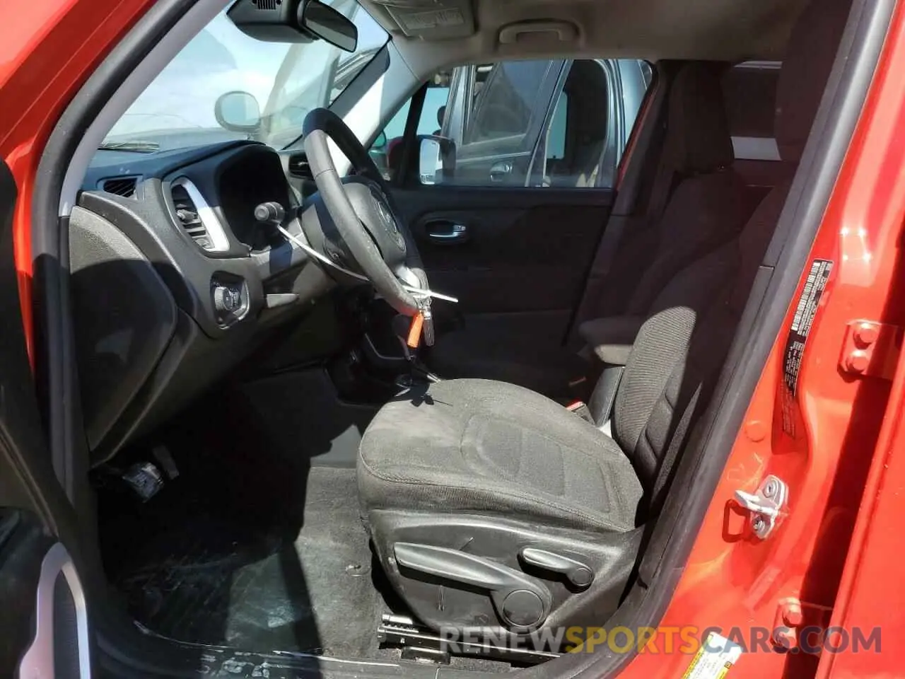 7 fotografías del automóvil dañado ZACNJABB0KPK00863 JEEP RENEGADE 2019