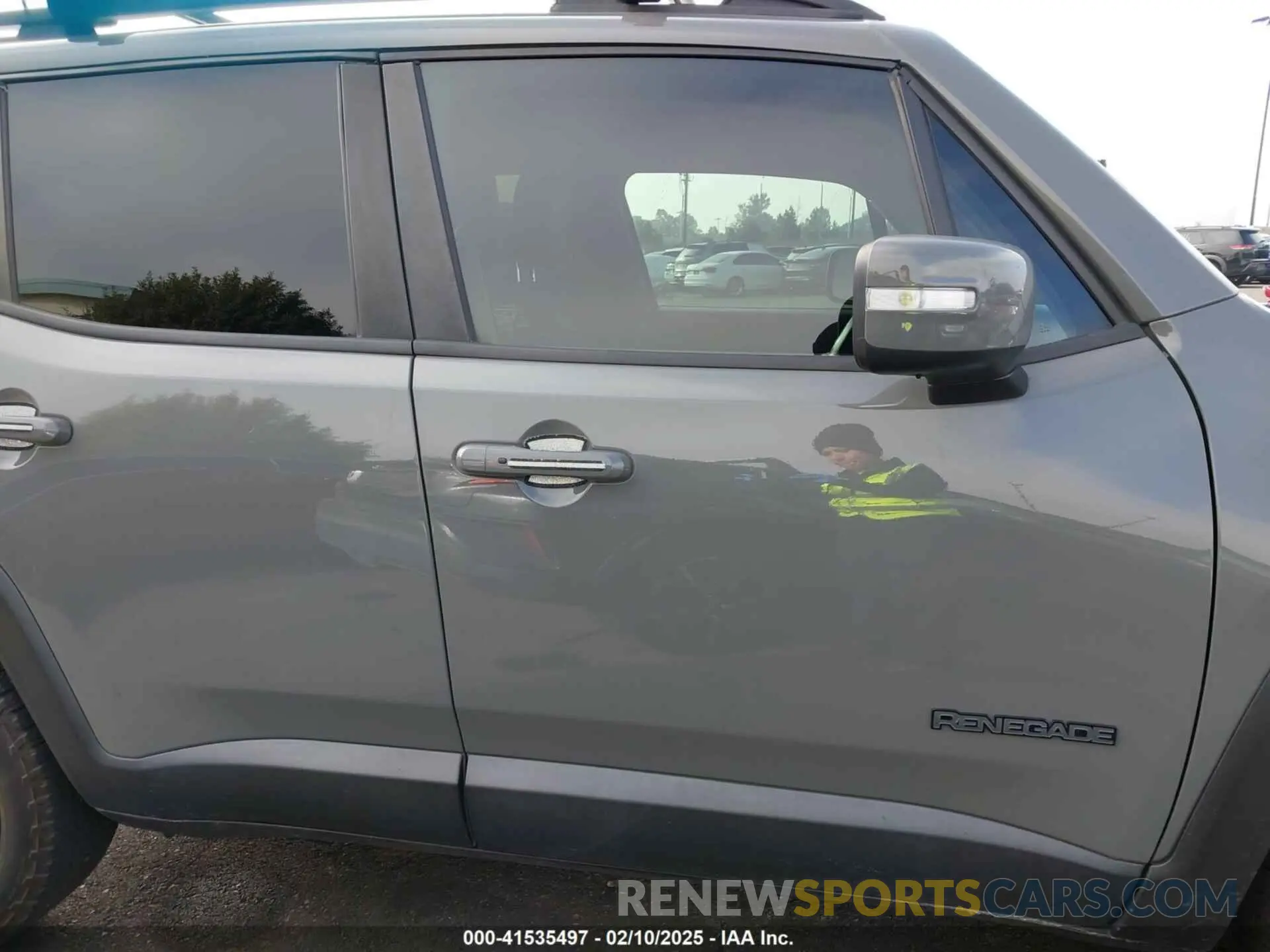 14 fotografías del automóvil dañado ZACNJABB0KPK64076 JEEP RENEGADE 2019
