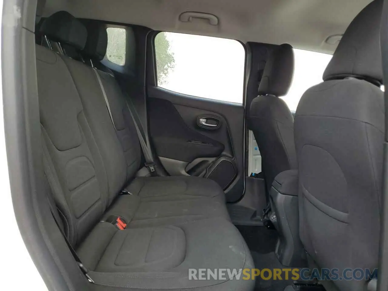 10 fotografías del automóvil dañado ZACNJABB0KPK93447 JEEP RENEGADE 2019