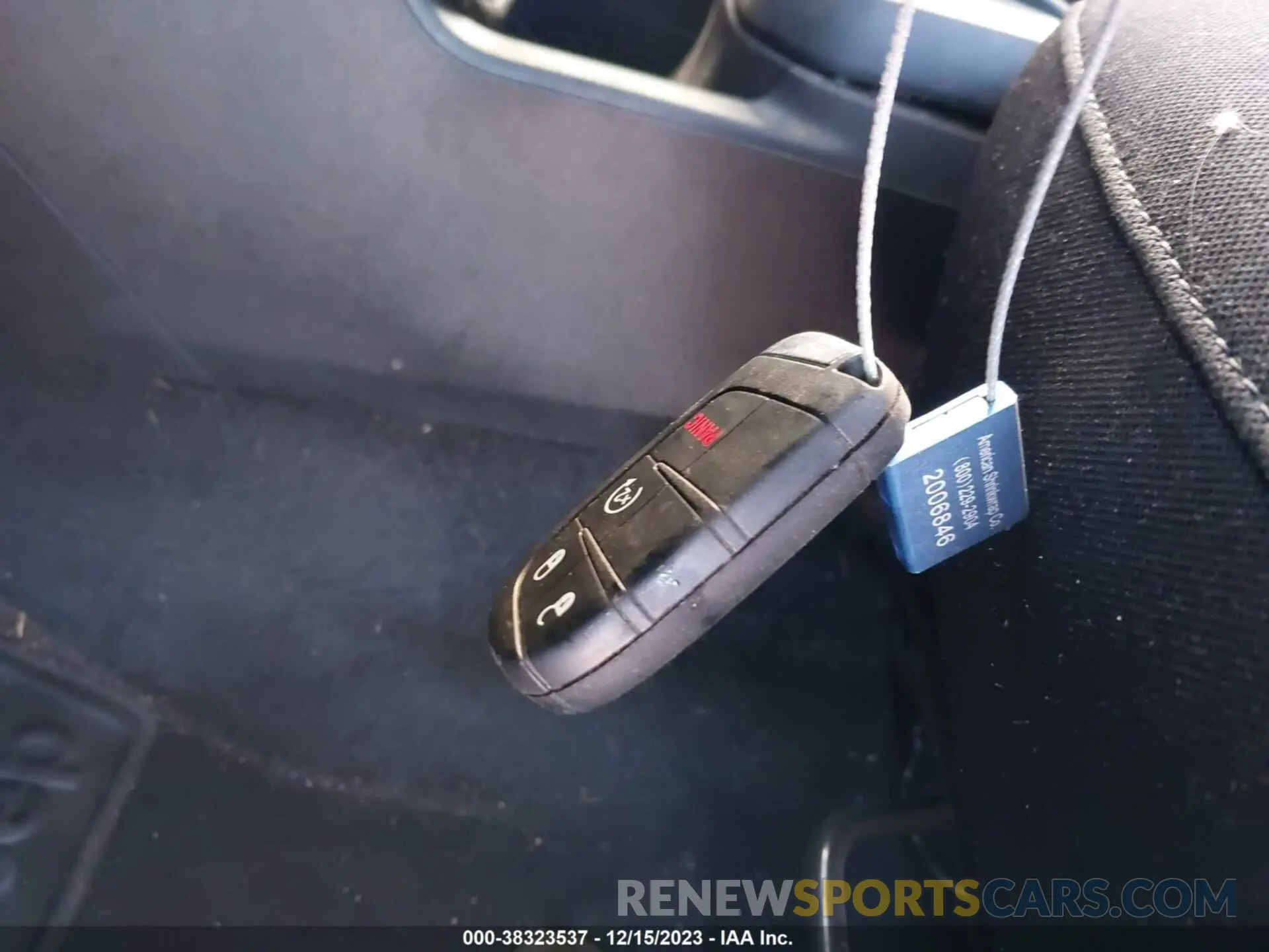 11 fotografías del automóvil dañado ZACNJABB2KPJ96010 JEEP RENEGADE 2019