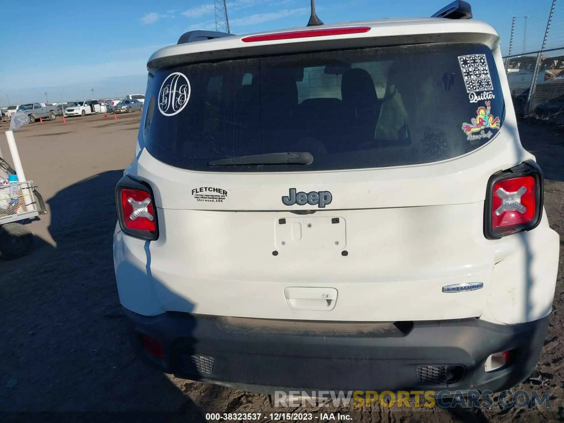 16 fotografías del automóvil dañado ZACNJABB2KPJ96010 JEEP RENEGADE 2019