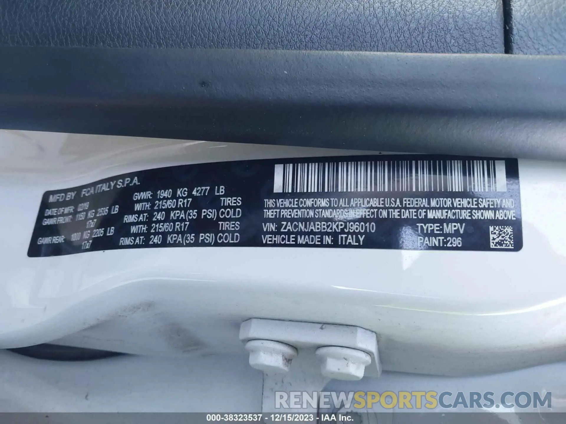 9 fotografías del automóvil dañado ZACNJABB2KPJ96010 JEEP RENEGADE 2019