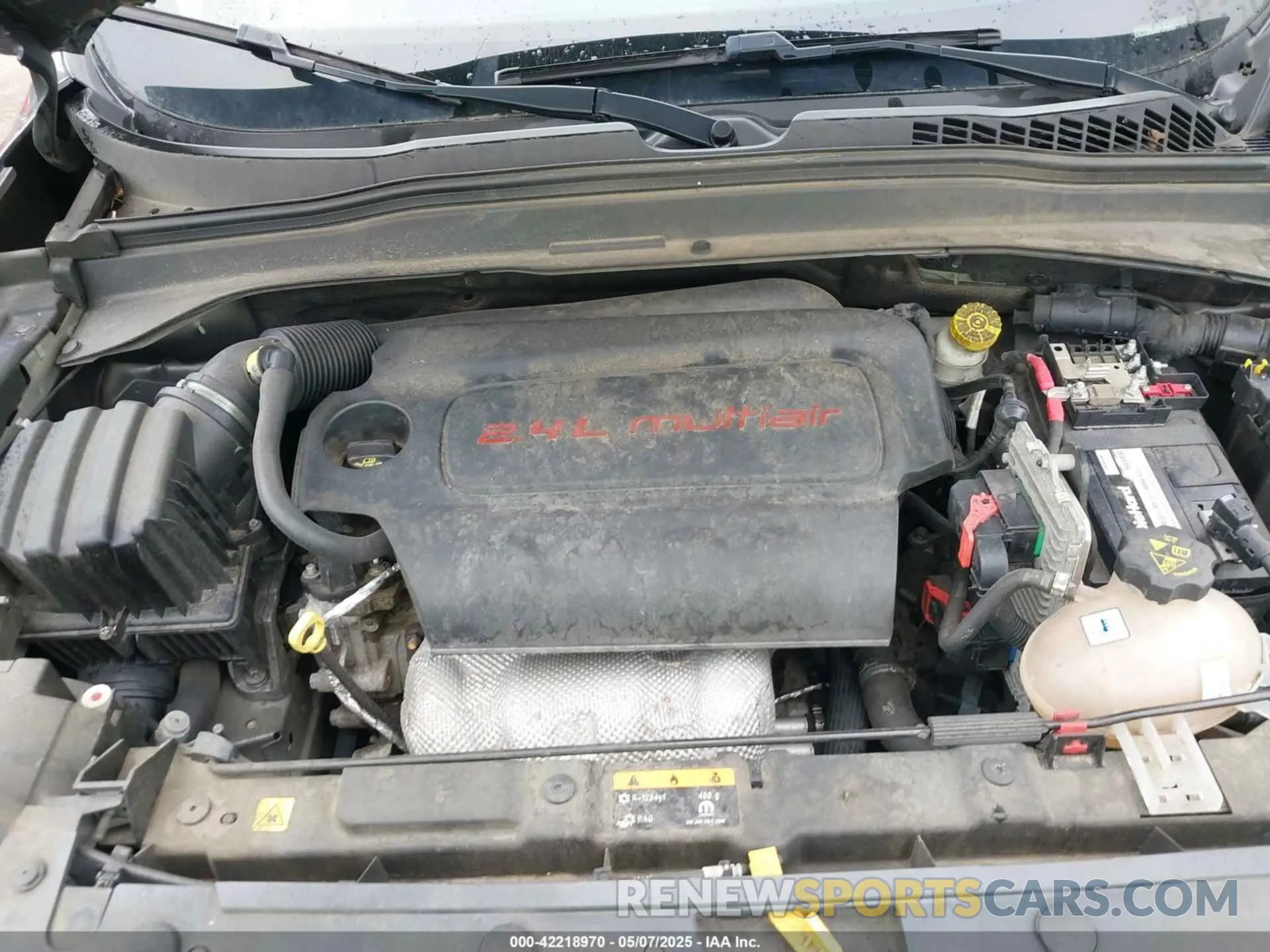 10 fotografías del automóvil dañado ZACNJABB4KPJ73599 JEEP RENEGADE 2019