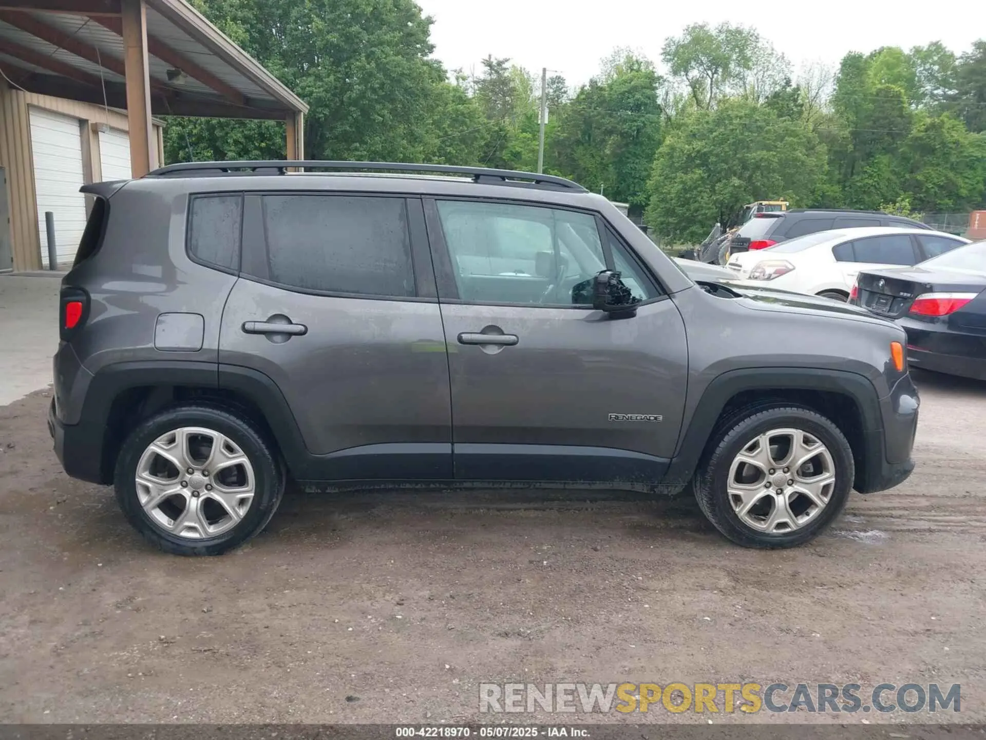 13 fotografías del automóvil dañado ZACNJABB4KPJ73599 JEEP RENEGADE 2019
