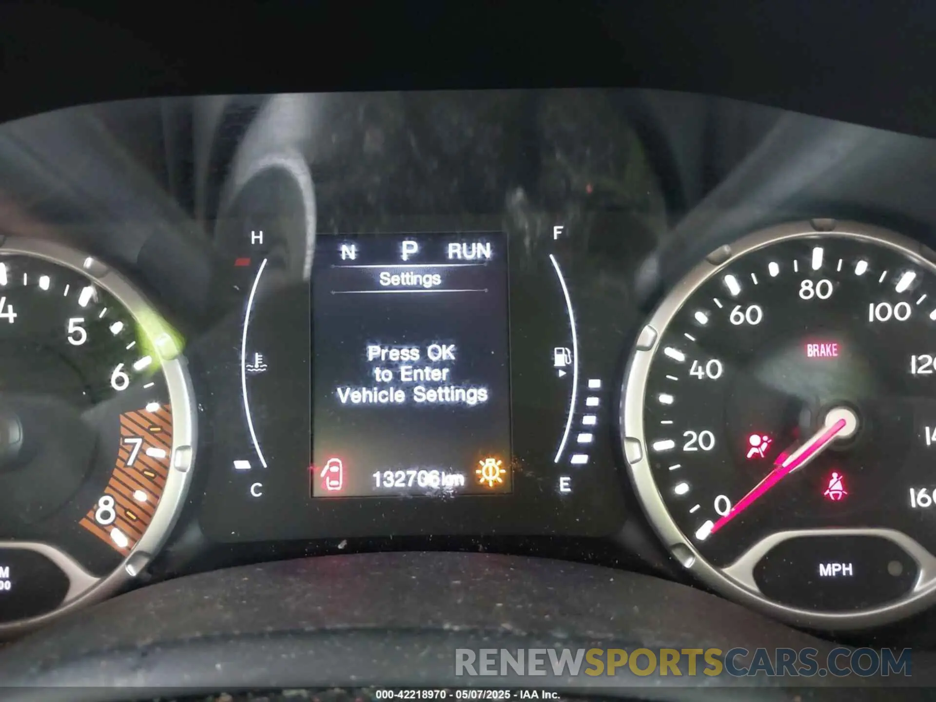15 fotografías del automóvil dañado ZACNJABB4KPJ73599 JEEP RENEGADE 2019