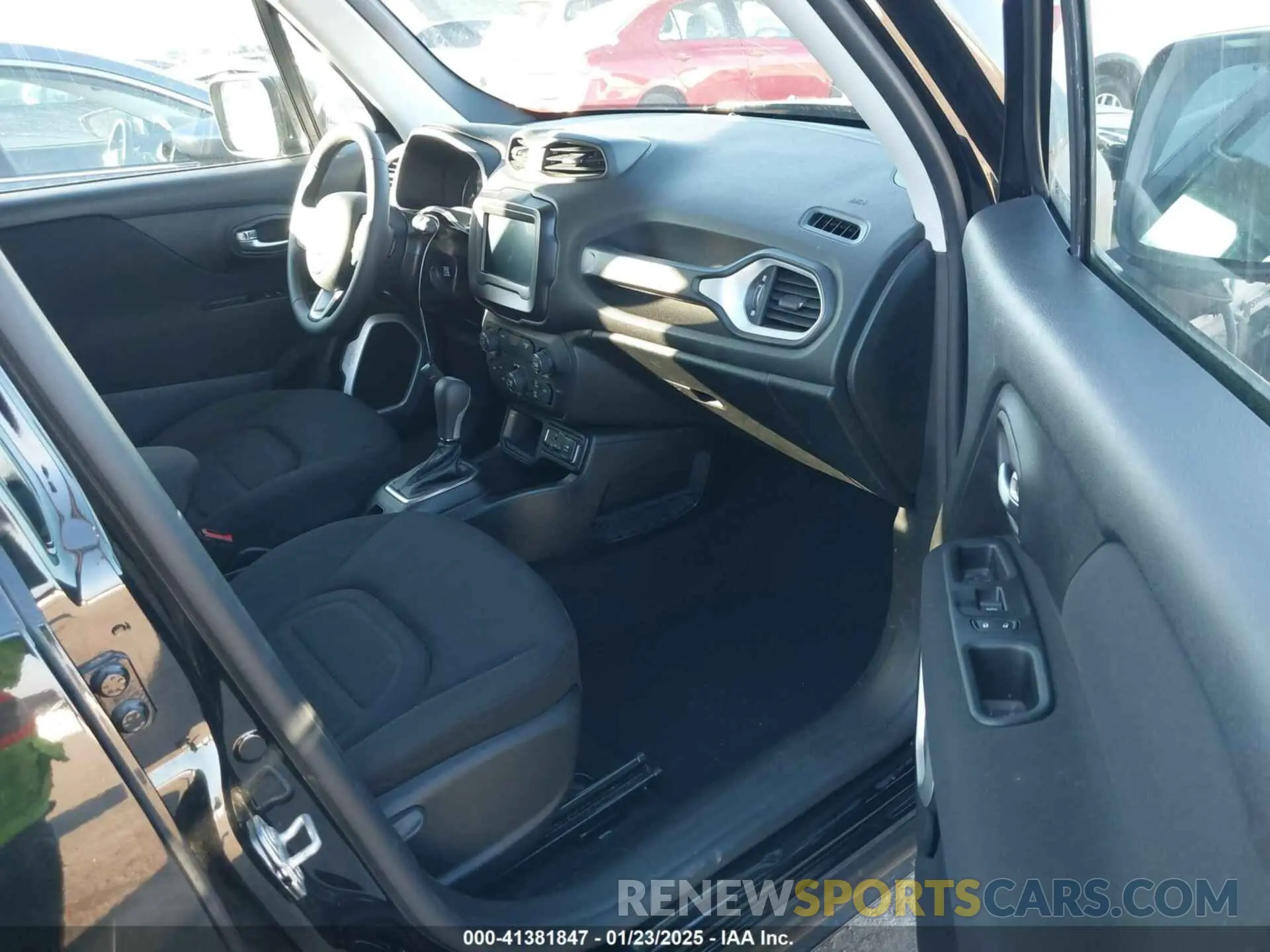 5 fotografías del automóvil dañado ZACNJABB4KPK41092 JEEP RENEGADE 2019