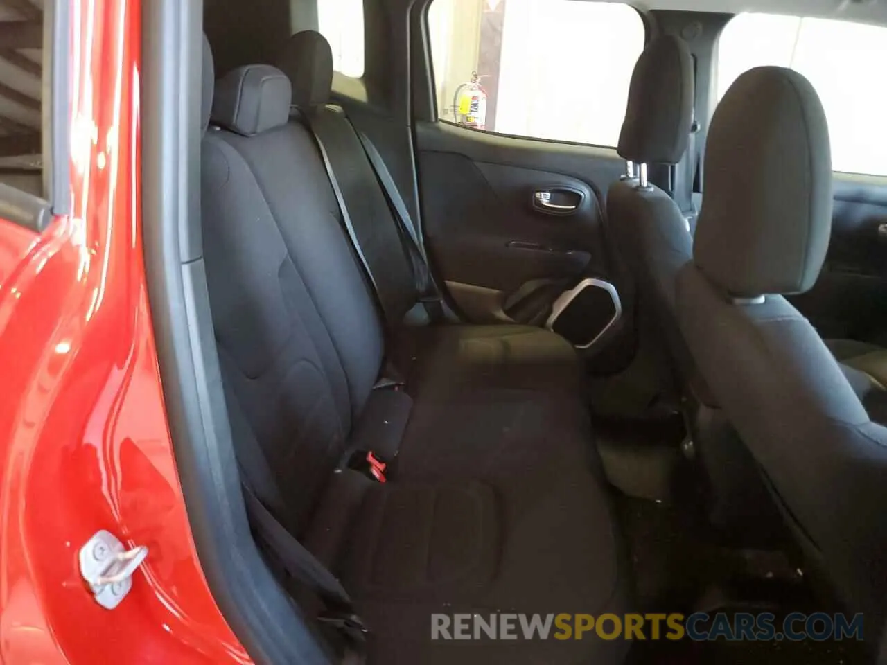 11 fotografías del automóvil dañado ZACNJABB7KPJ77761 JEEP RENEGADE 2019