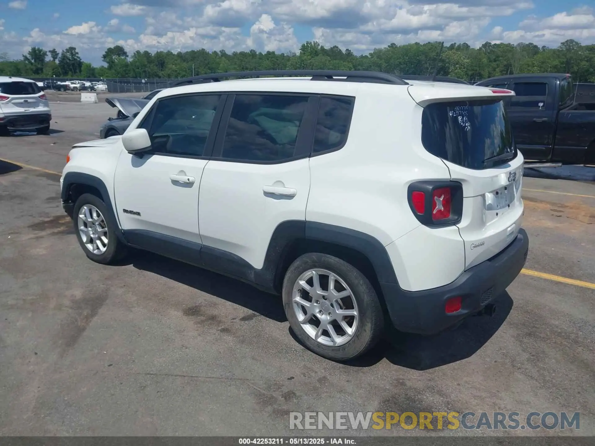3 fotografías del automóvil dañado ZACNJABB9KPK20061 JEEP RENEGADE 2019