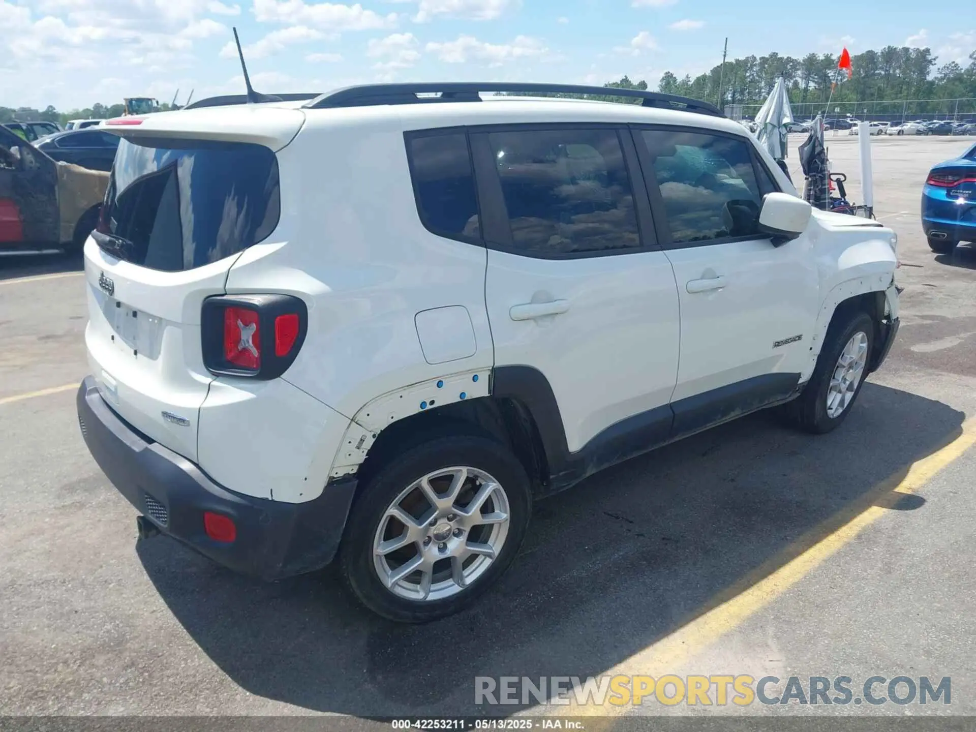 4 fotografías del automóvil dañado ZACNJABB9KPK20061 JEEP RENEGADE 2019