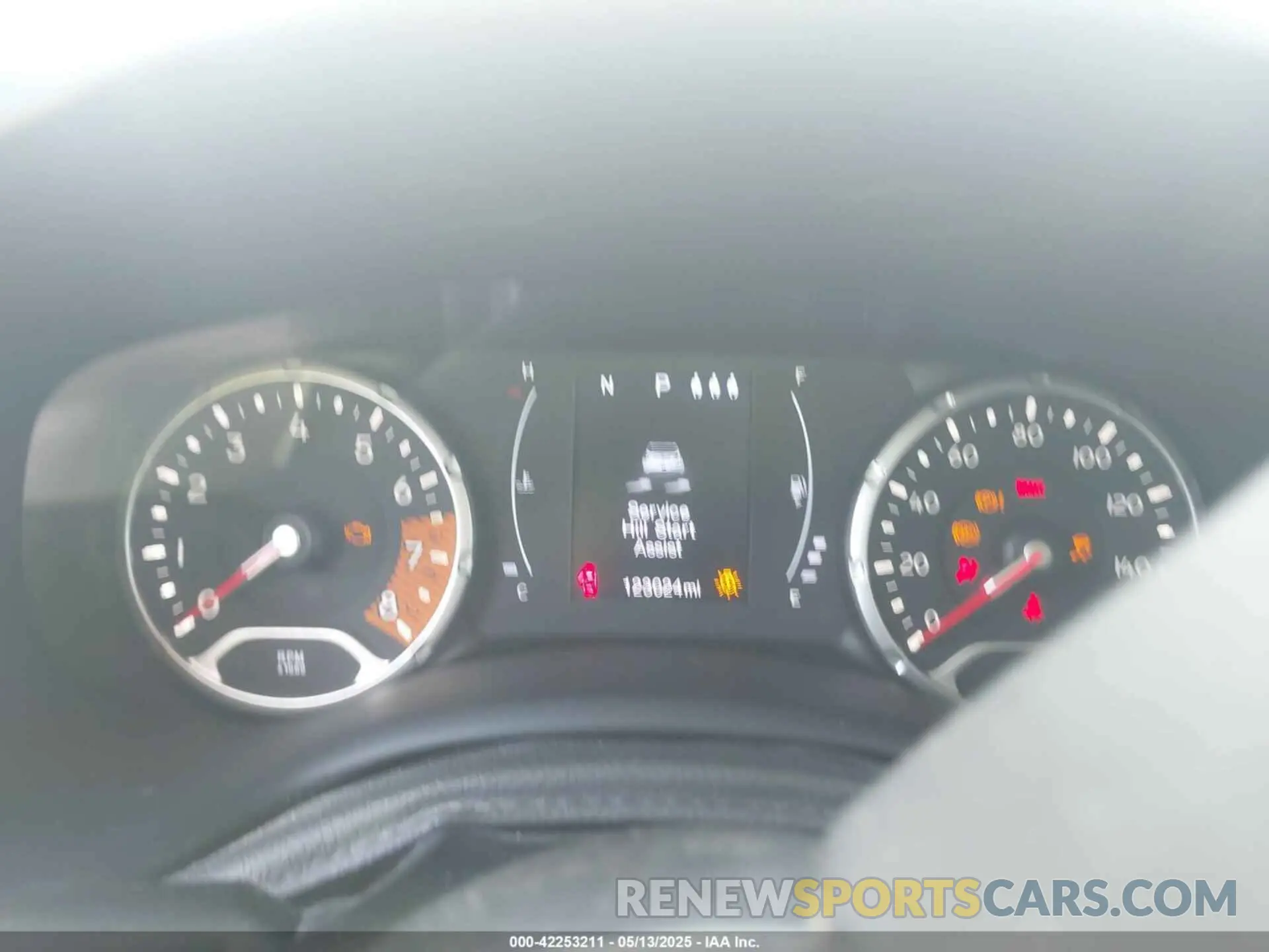 7 fotografías del automóvil dañado ZACNJABB9KPK20061 JEEP RENEGADE 2019