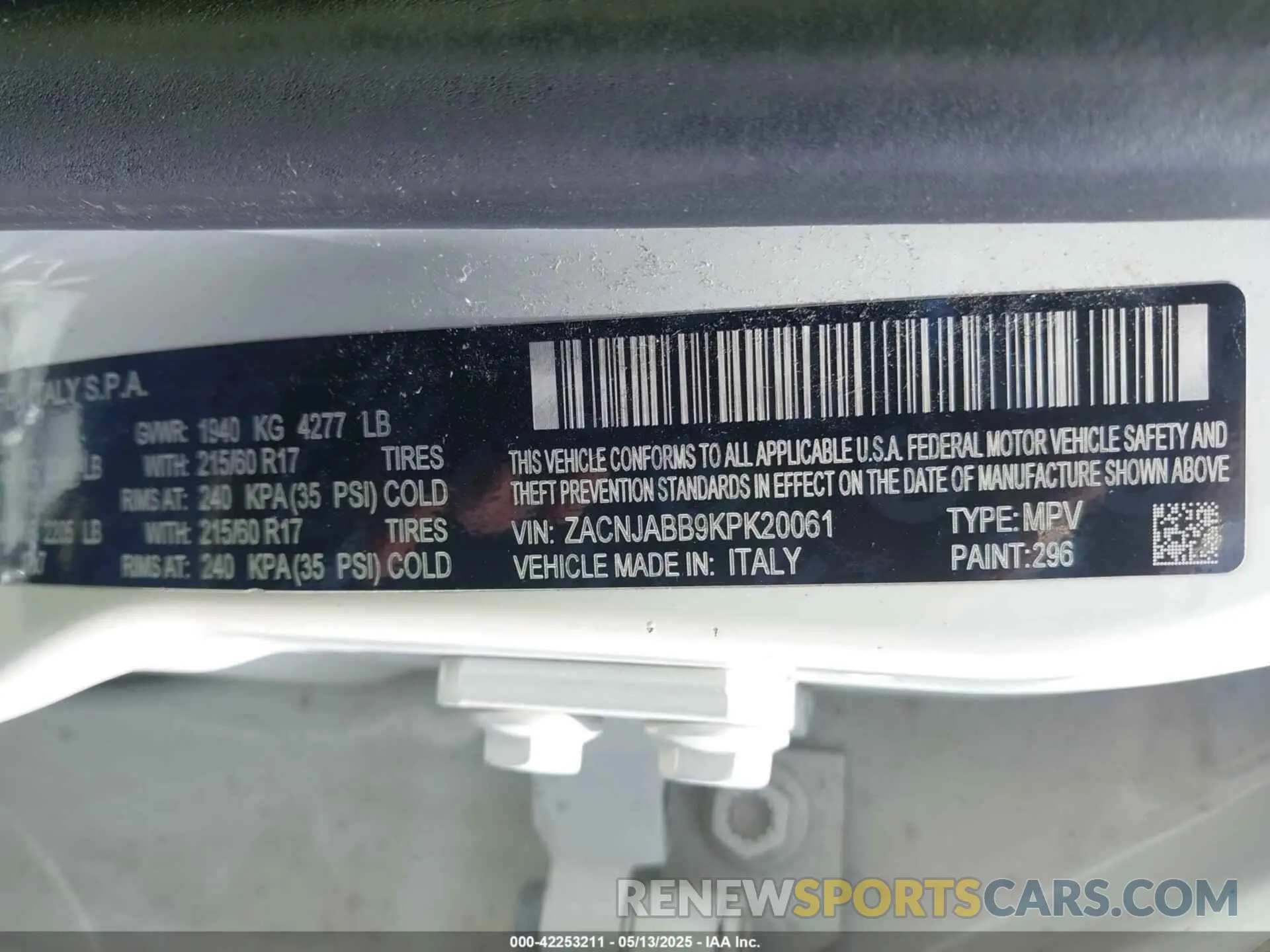 9 fotografías del automóvil dañado ZACNJABB9KPK20061 JEEP RENEGADE 2019
