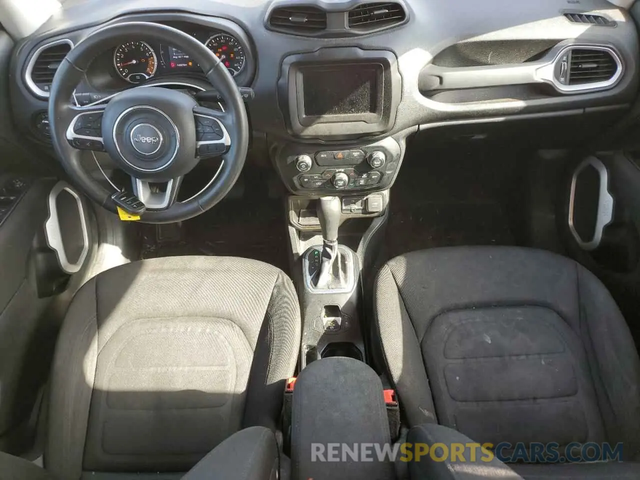 8 fotografías del automóvil dañado ZACNJABB9KPK25499 JEEP RENEGADE 2019