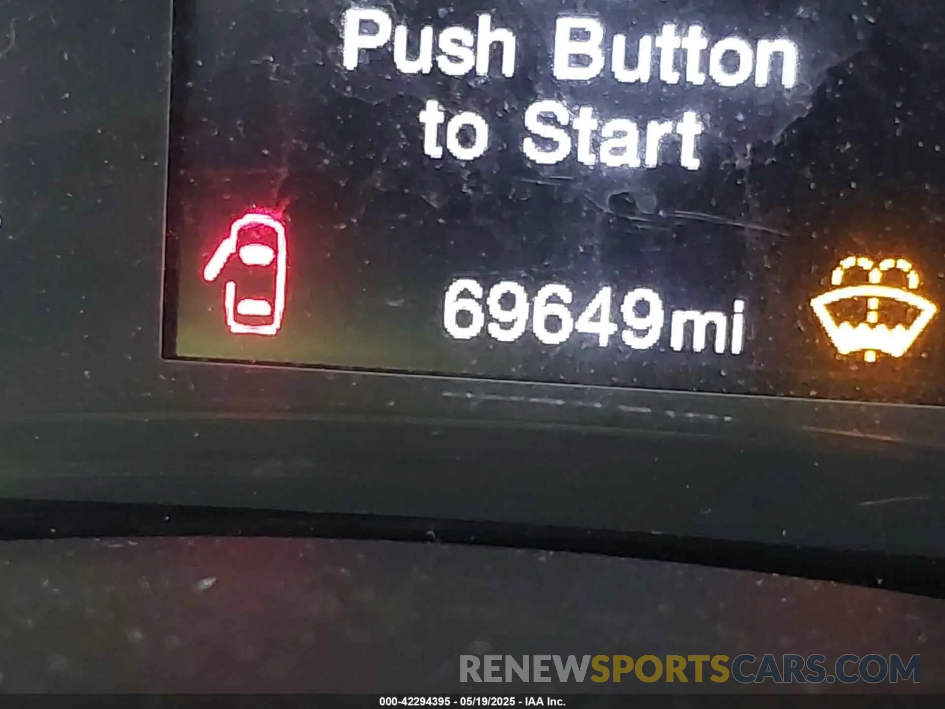 15 fotografías del automóvil dañado ZACNJBA17KPJ98673 JEEP RENEGADE 2019