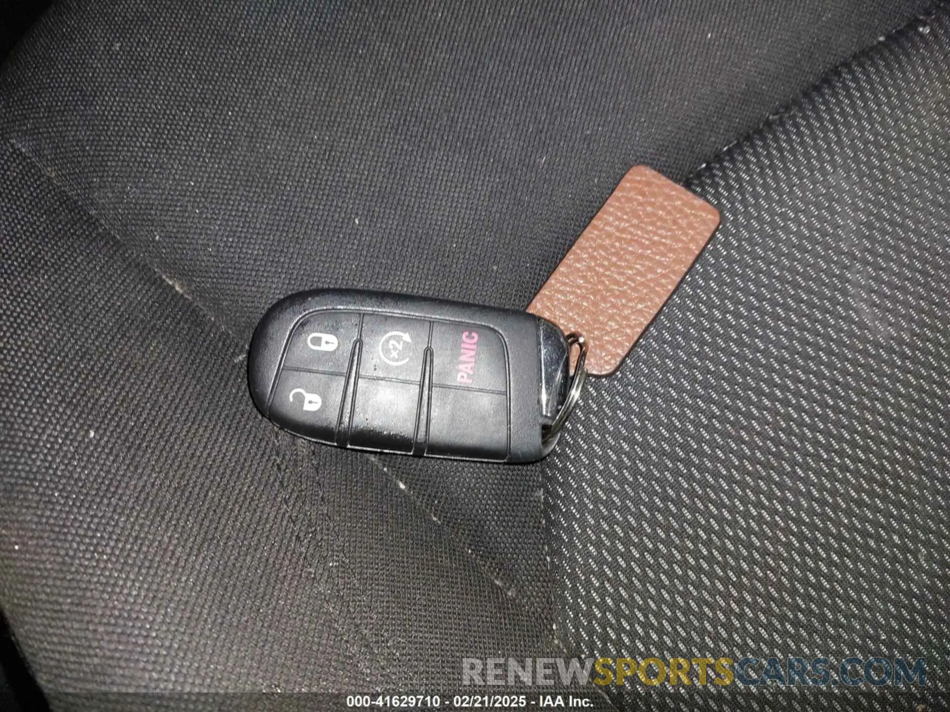 11 fotografías del automóvil dañado ZACNJBAB0KPK37256 JEEP RENEGADE 2019