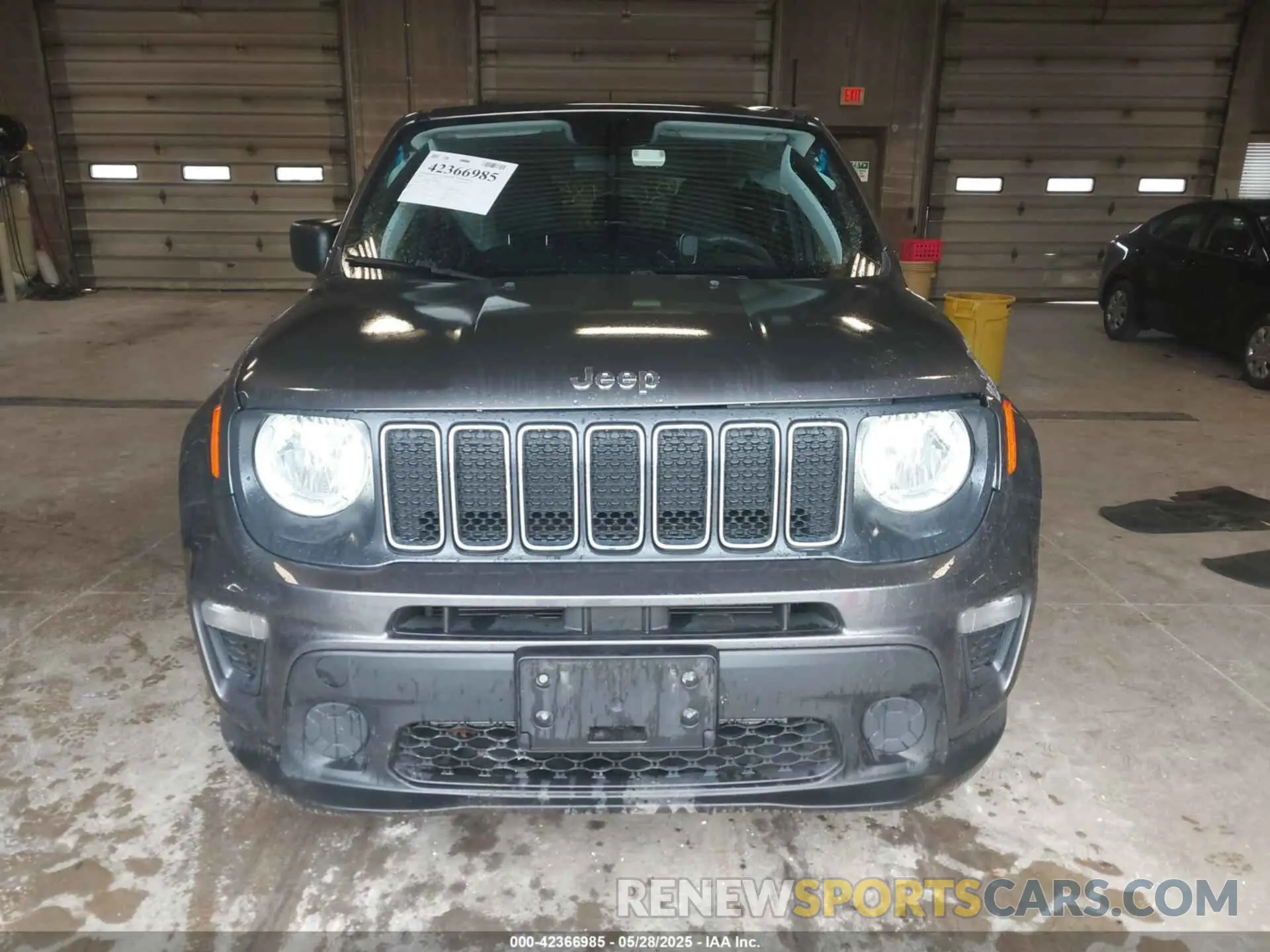 12 fotografías del automóvil dañado ZACNJBAB1KPJ91940 JEEP RENEGADE 2019