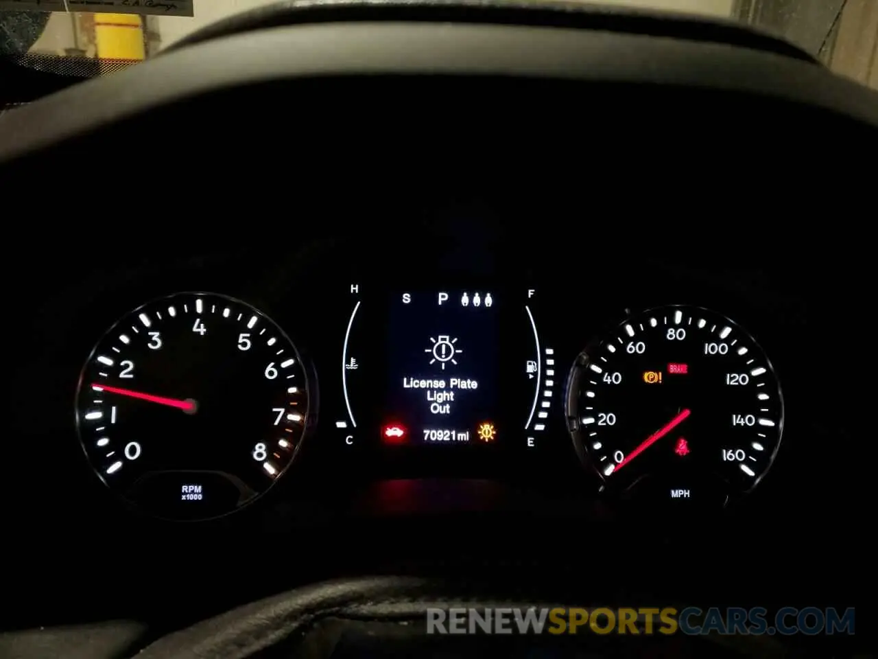 9 fotografías del automóvil dañado ZACNJBAB2KPJ97388 JEEP RENEGADE 2019