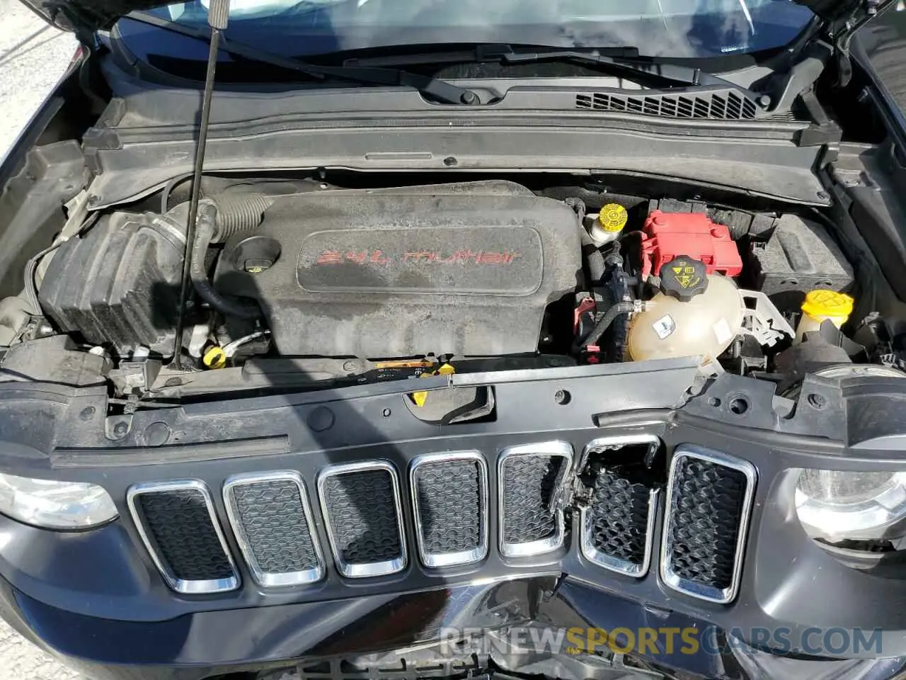 11 fotografías del automóvil dañado ZACNJBAB4KPJ73304 JEEP RENEGADE 2019