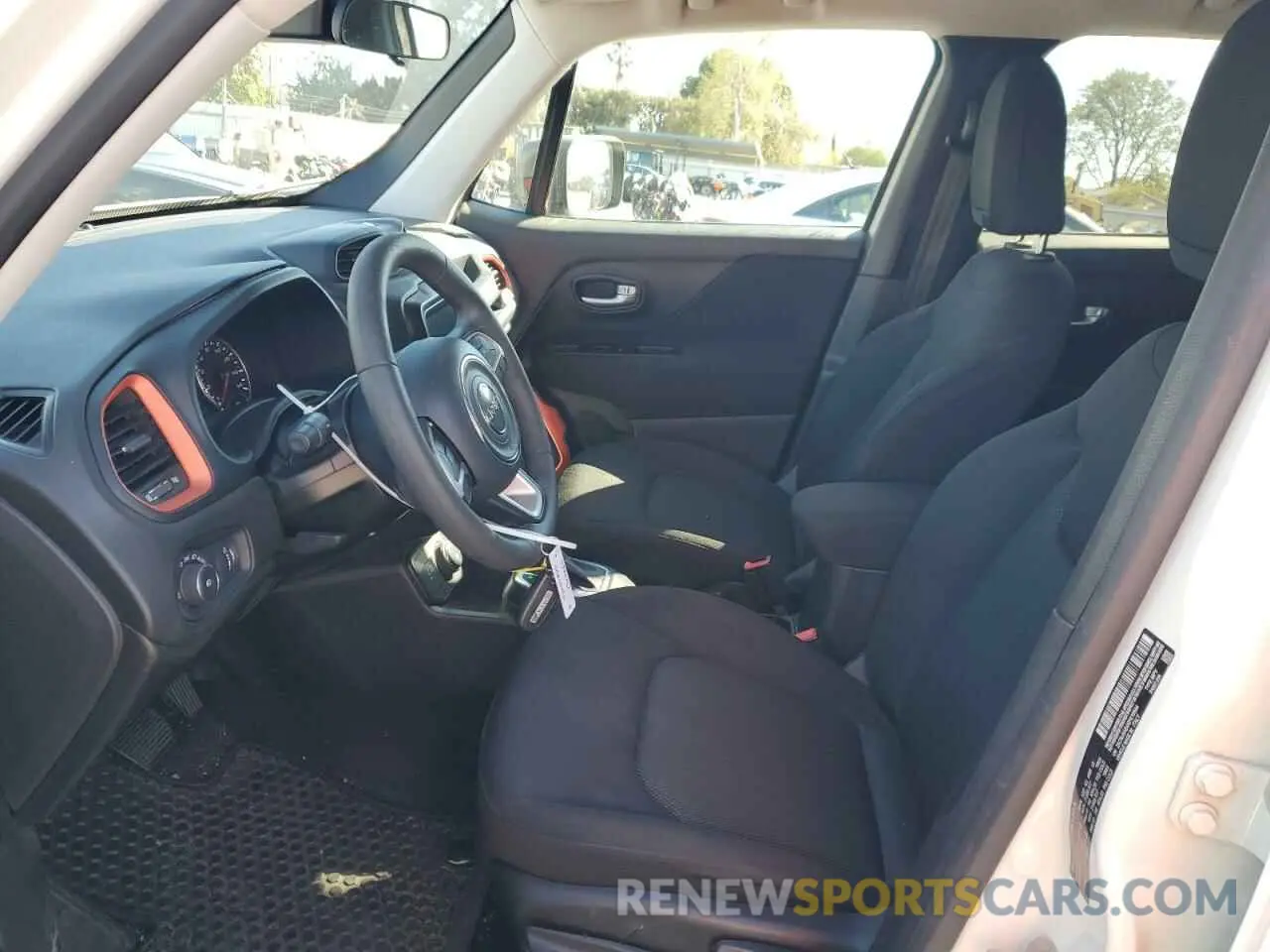 7 fotografías del automóvil dañado ZACNJBAB4KPK19844 JEEP RENEGADE 2019