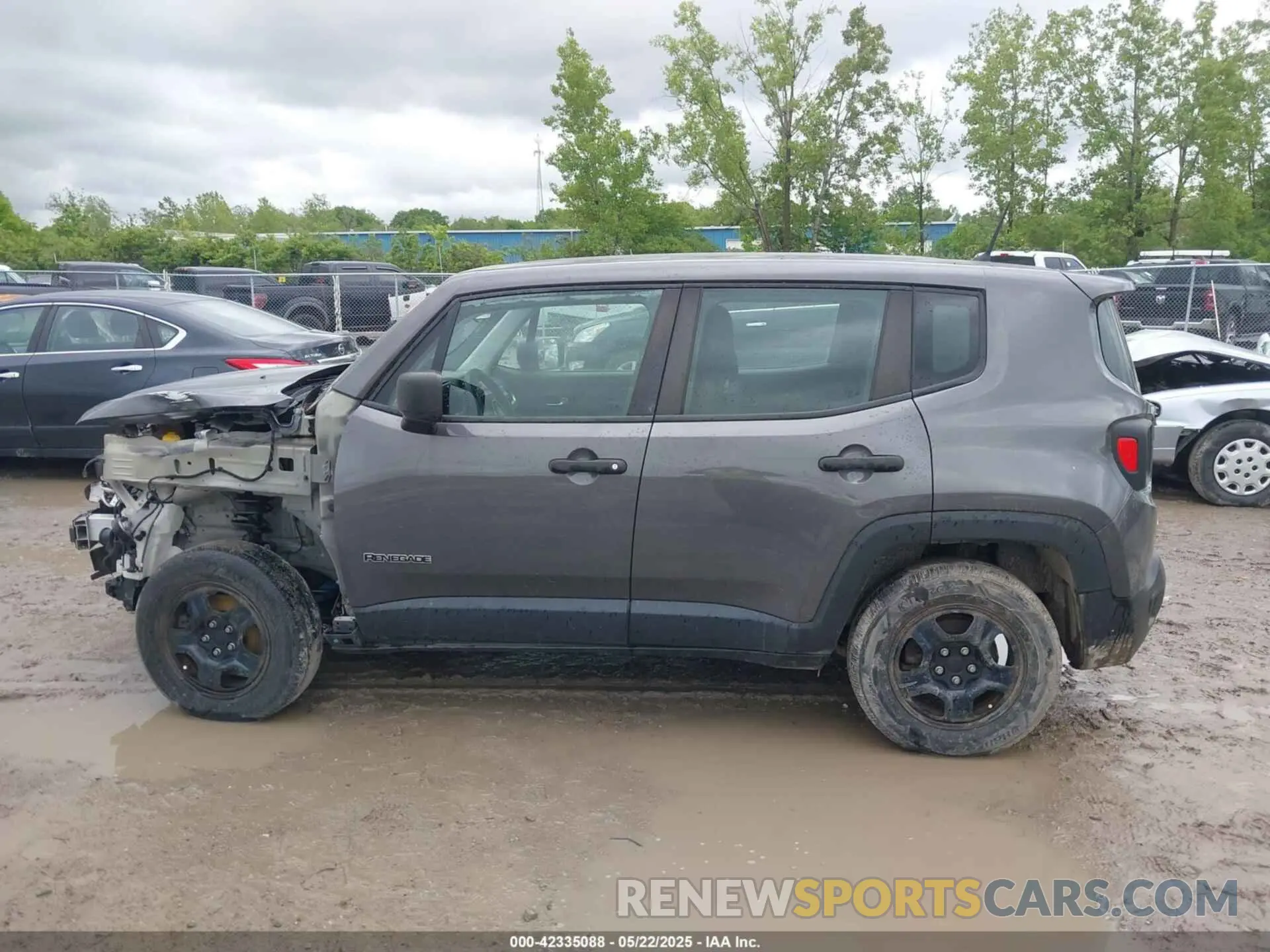 15 fotografías del automóvil dañado ZACNJBAB4KPK27653 JEEP RENEGADE 2019