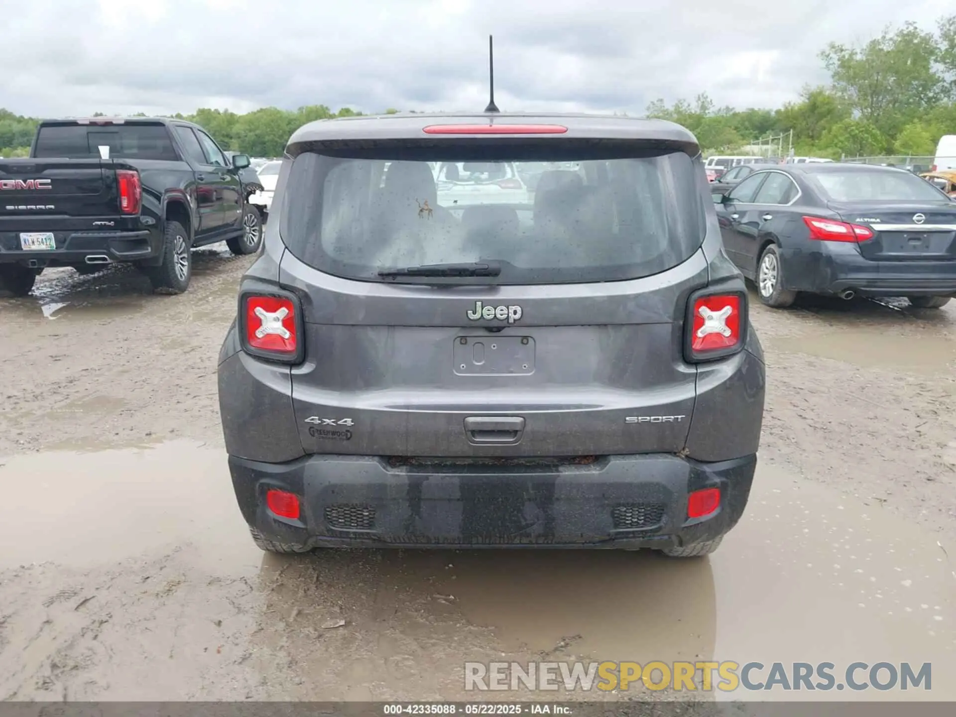 17 fotografías del automóvil dañado ZACNJBAB4KPK27653 JEEP RENEGADE 2019