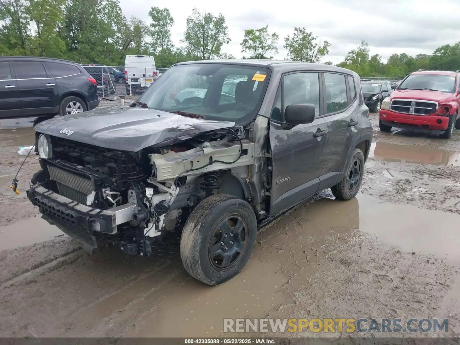 2 fotografías del automóvil dañado ZACNJBAB4KPK27653 JEEP RENEGADE 2019