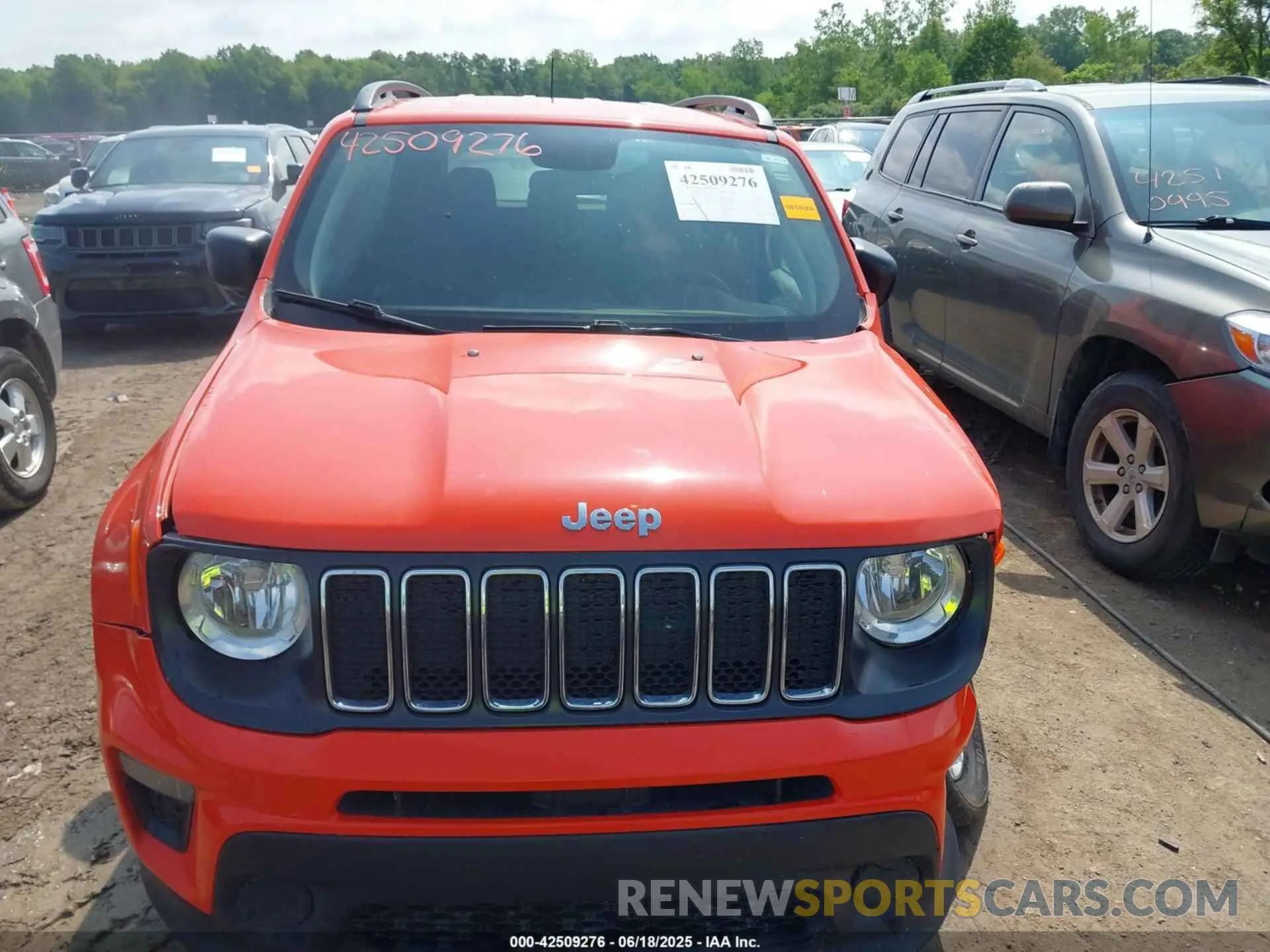 13 fotografías del automóvil dañado ZACNJBAB6KPJ95837 JEEP RENEGADE 2019