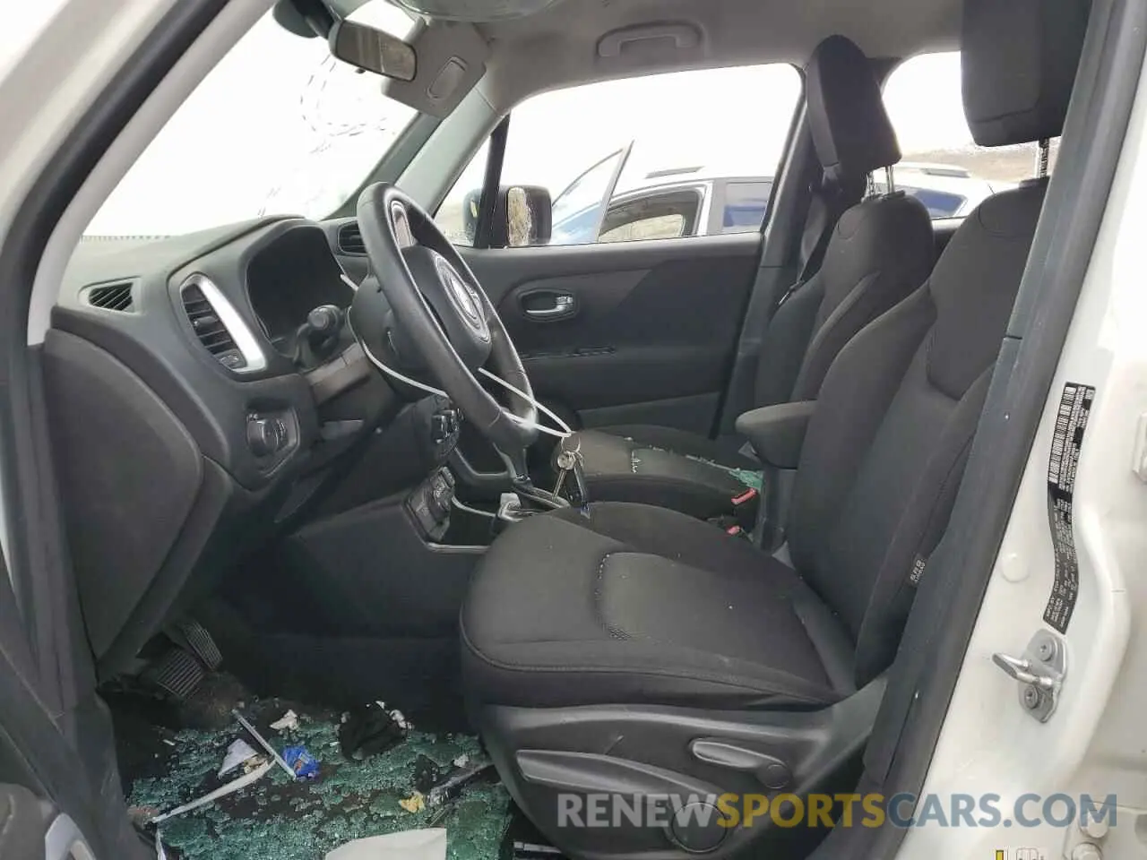 7 fotografías del automóvil dañado ZACNJBAB6KPJ96678 JEEP RENEGADE 2019