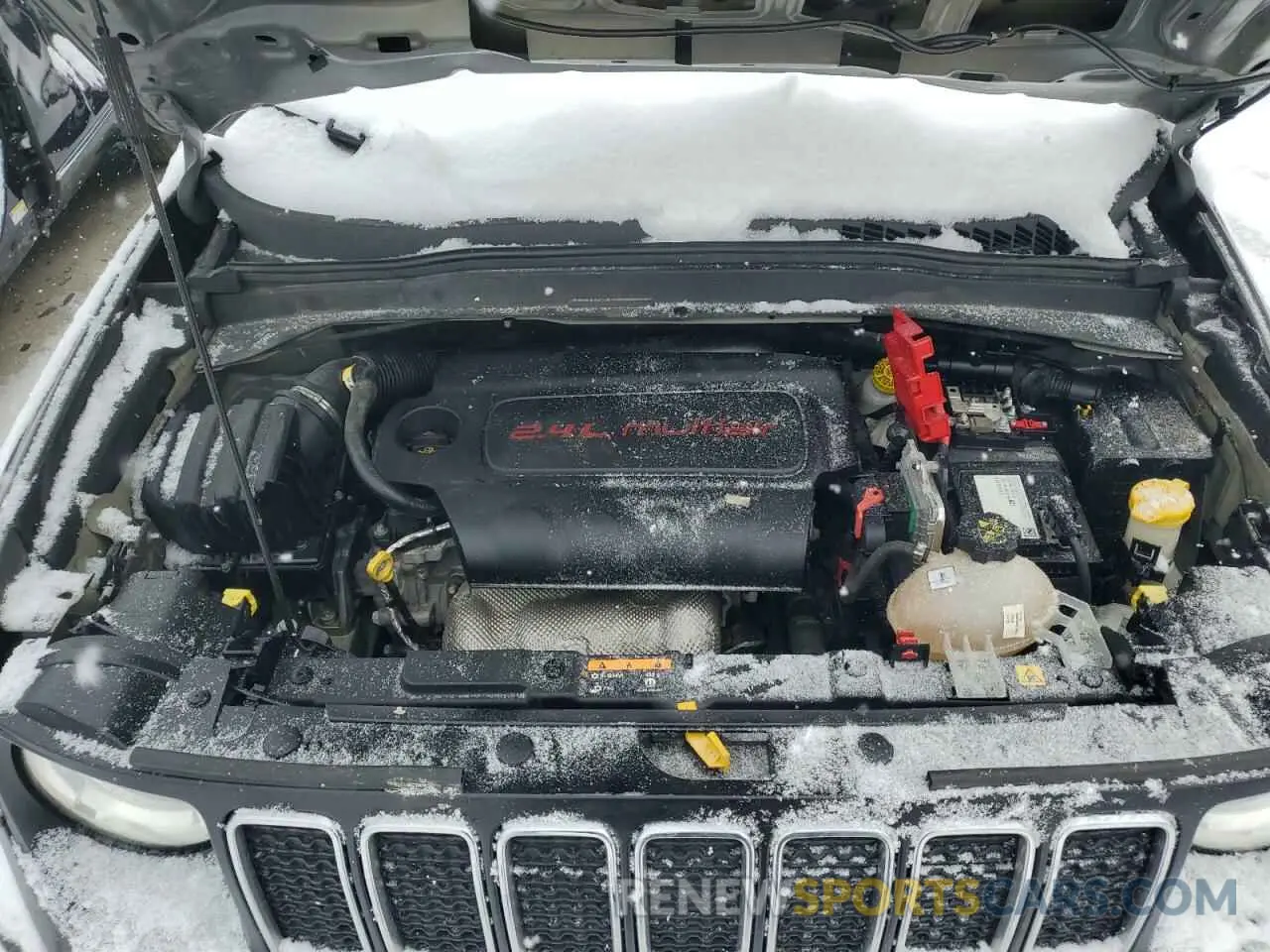12 fotografías del automóvil dañado ZACNJBAB6KPK75154 JEEP RENEGADE 2019