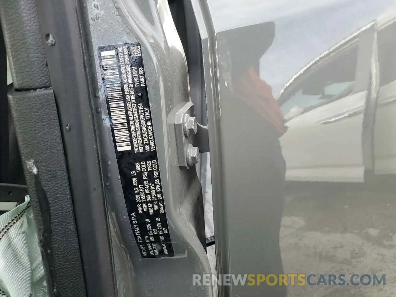 13 fotografías del automóvil dañado ZACNJBAB6KPK75154 JEEP RENEGADE 2019