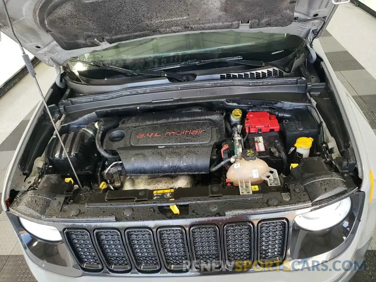 12 fotografías del automóvil dañado ZACNJBABXKPK61726 JEEP RENEGADE 2019