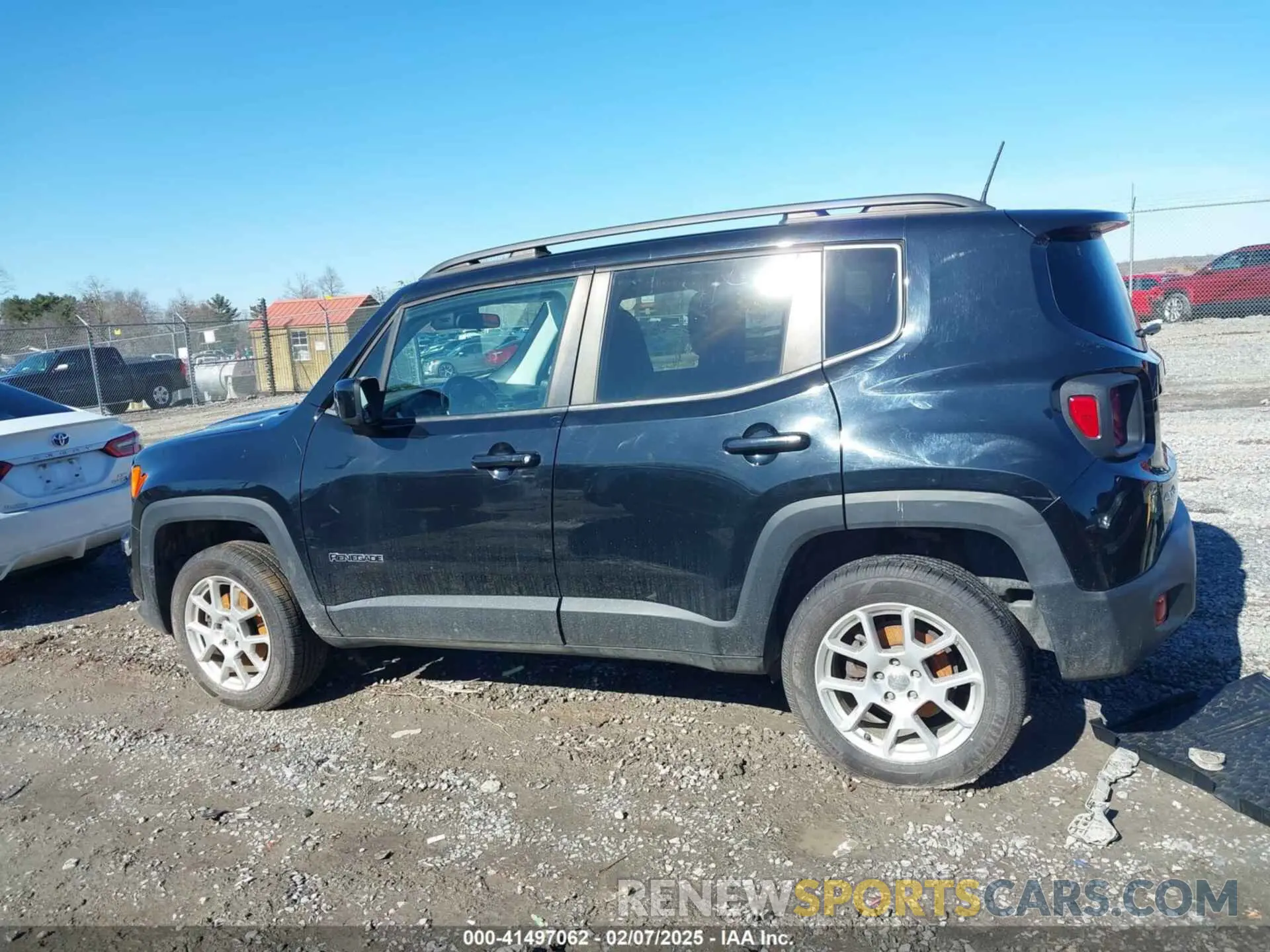 15 fotografías del automóvil dañado ZACNJBB17KPK10464 JEEP RENEGADE 2019