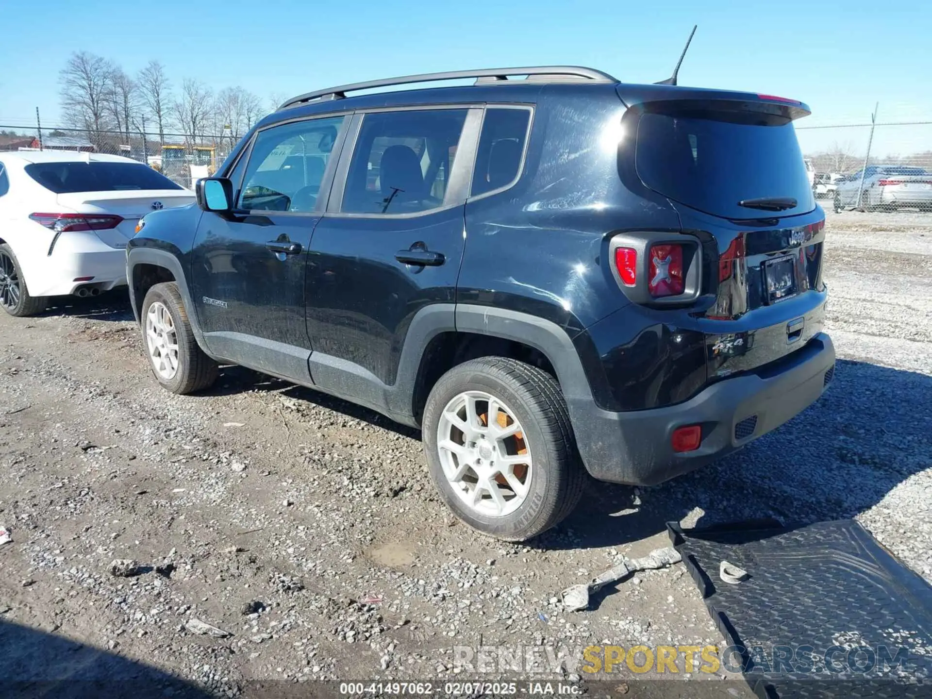 3 fotografías del automóvil dañado ZACNJBB17KPK10464 JEEP RENEGADE 2019