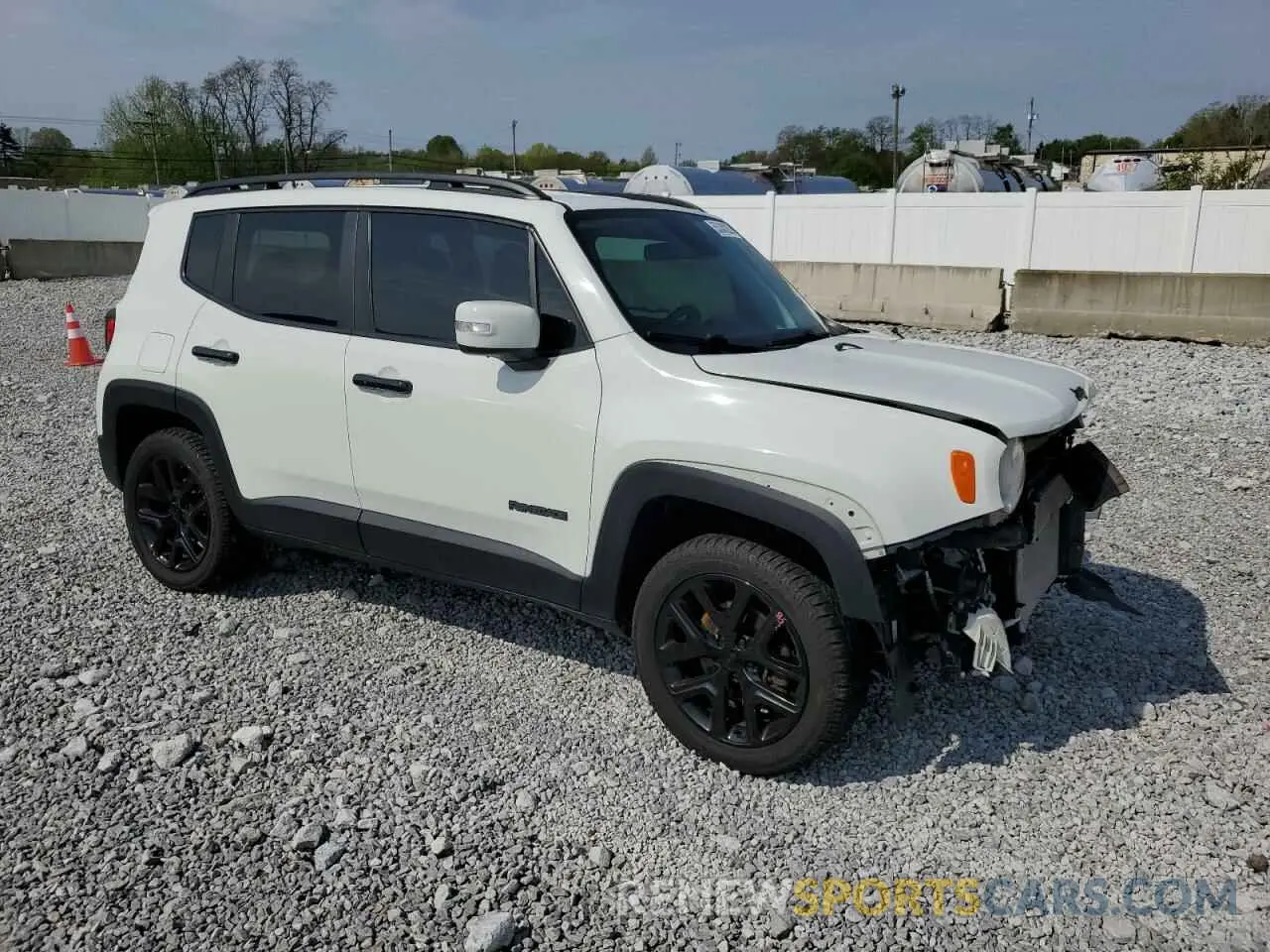 4 fotografías del automóvil dañado ZACNJBBB0KPJ96027 JEEP RENEGADE 2019