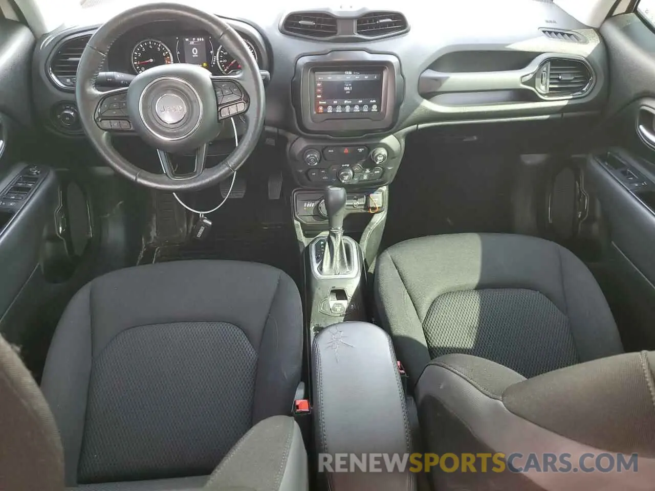 8 fotografías del automóvil dañado ZACNJBBB0KPJ96027 JEEP RENEGADE 2019