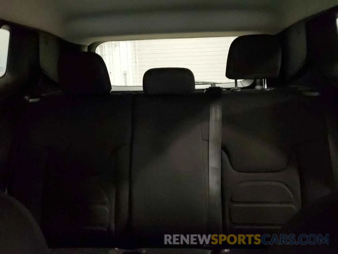 10 fotografías del automóvil dañado ZACNJBBB1KPK66070 JEEP RENEGADE 2019