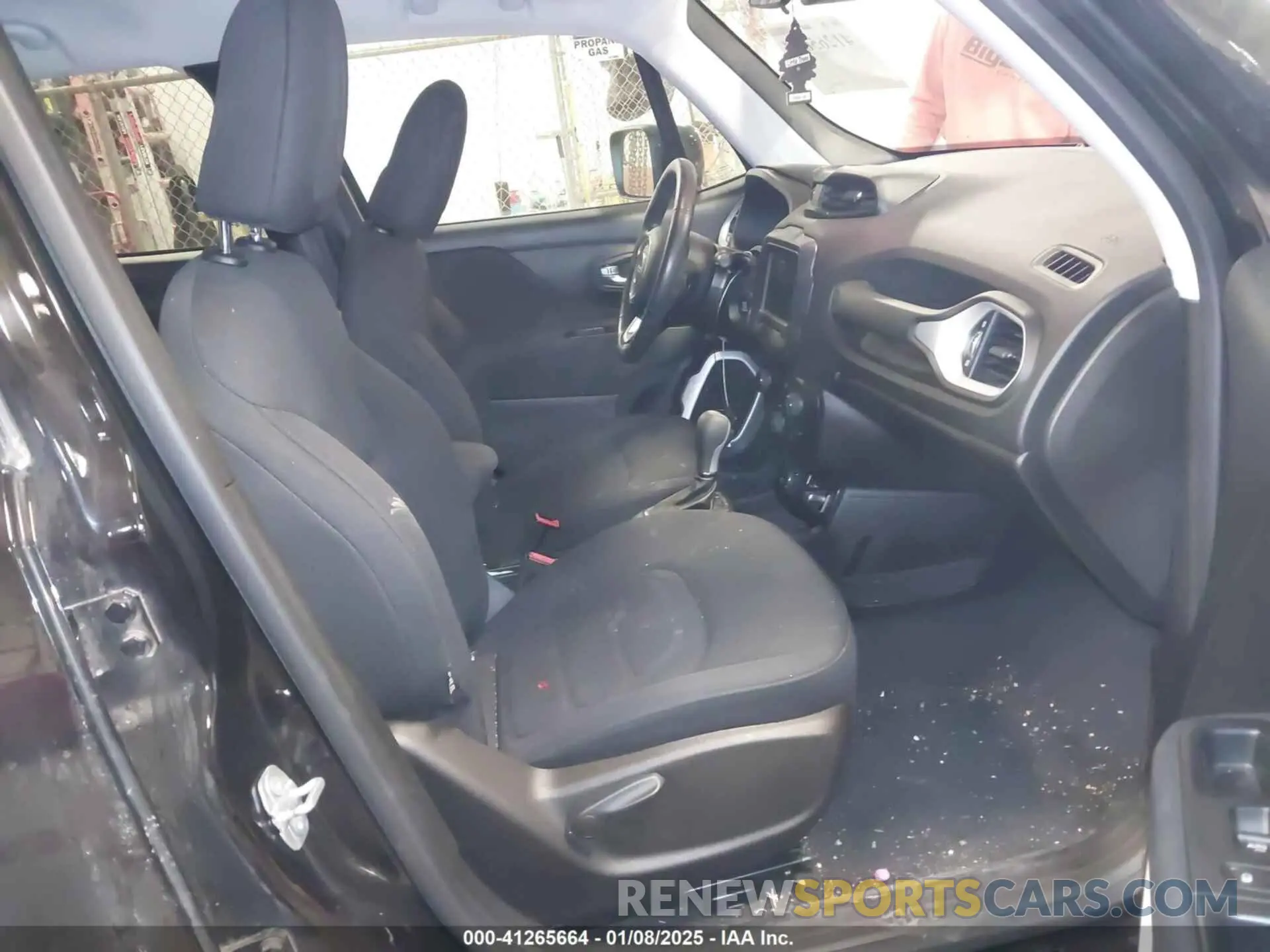 5 fotografías del automóvil dañado ZACNJBBB2KPJ98118 JEEP RENEGADE 2019