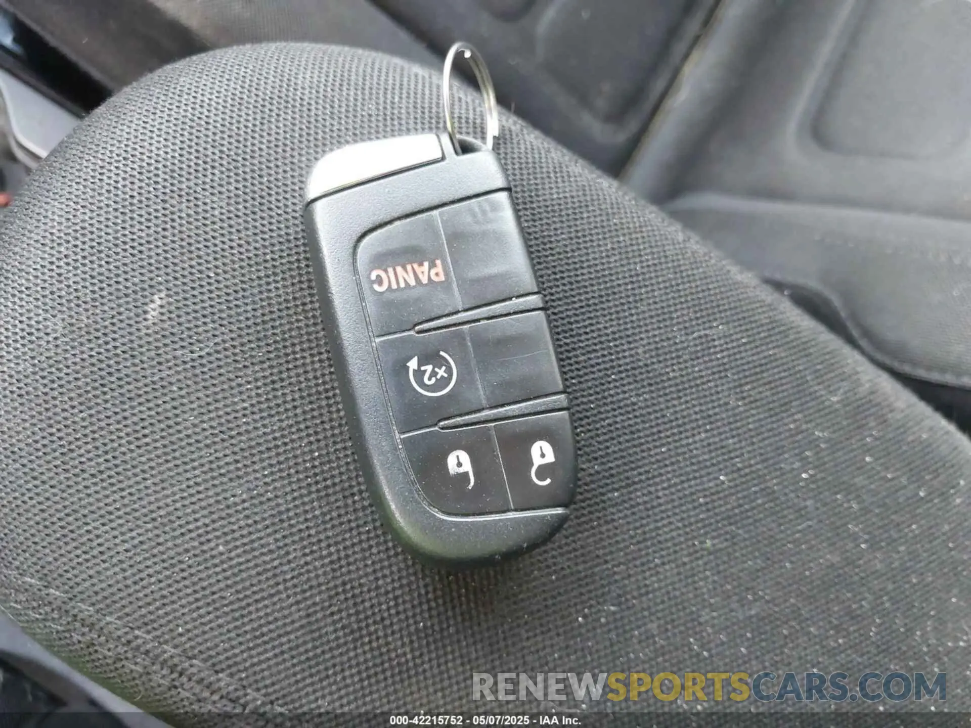 11 fotografías del automóvil dañado ZACNJBBB6KPK81437 JEEP RENEGADE 2019