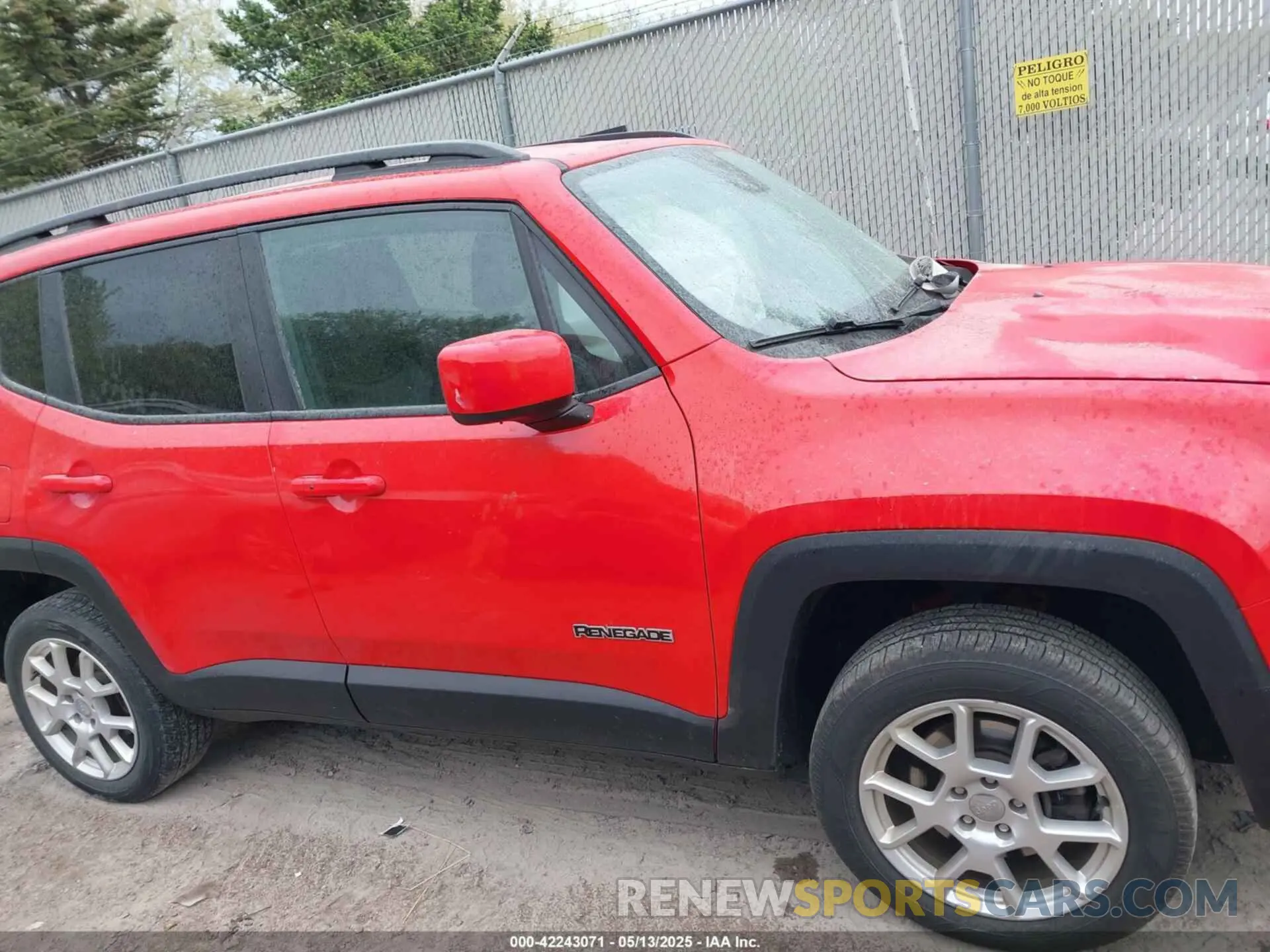 13 fotografías del automóvil dañado ZACNJBBB7KPK13597 JEEP RENEGADE 2019