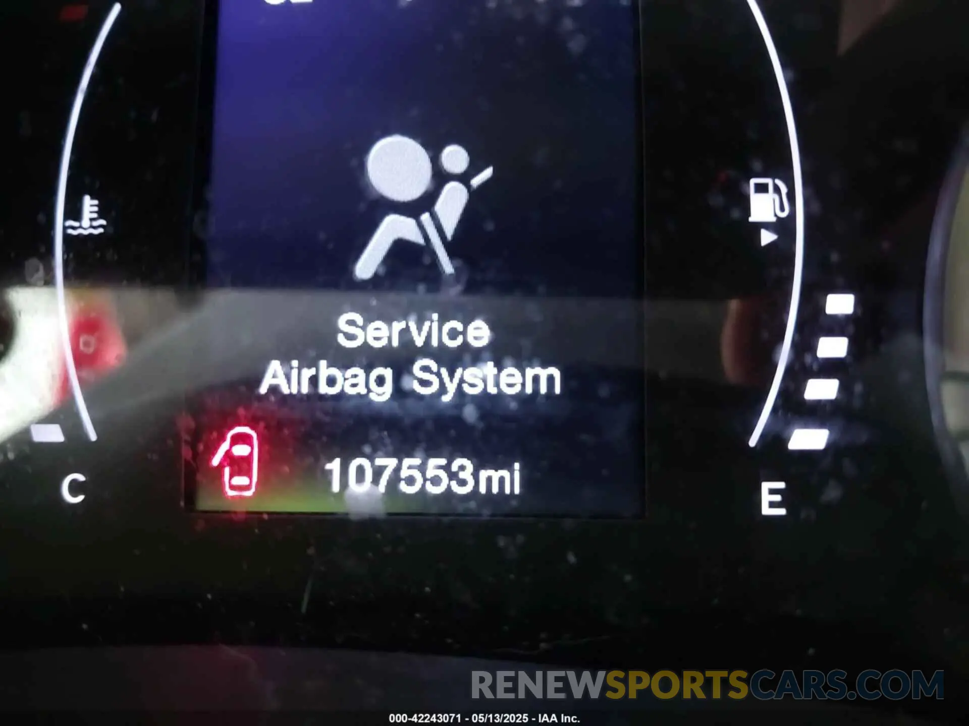 15 fotografías del automóvil dañado ZACNJBBB7KPK13597 JEEP RENEGADE 2019