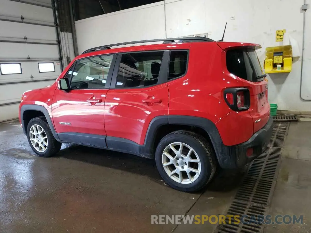 2 fotografías del automóvil dañado ZACNJBBB7KPK23742 JEEP RENEGADE 2019