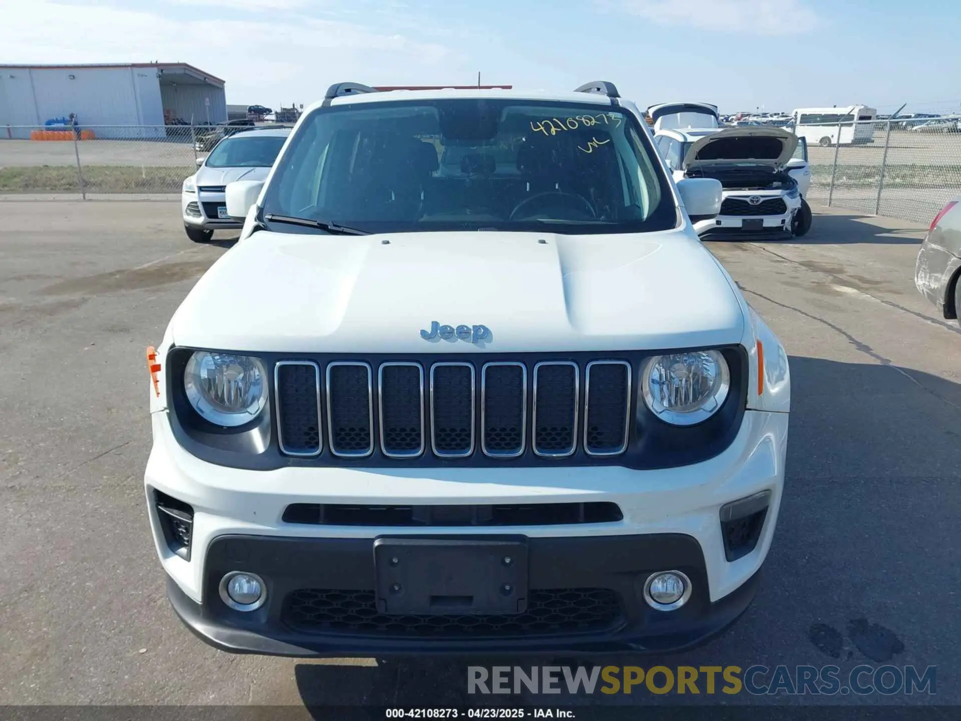 12 fotografías del automóvil dañado ZACNJBBB8KPK31087 JEEP RENEGADE 2019