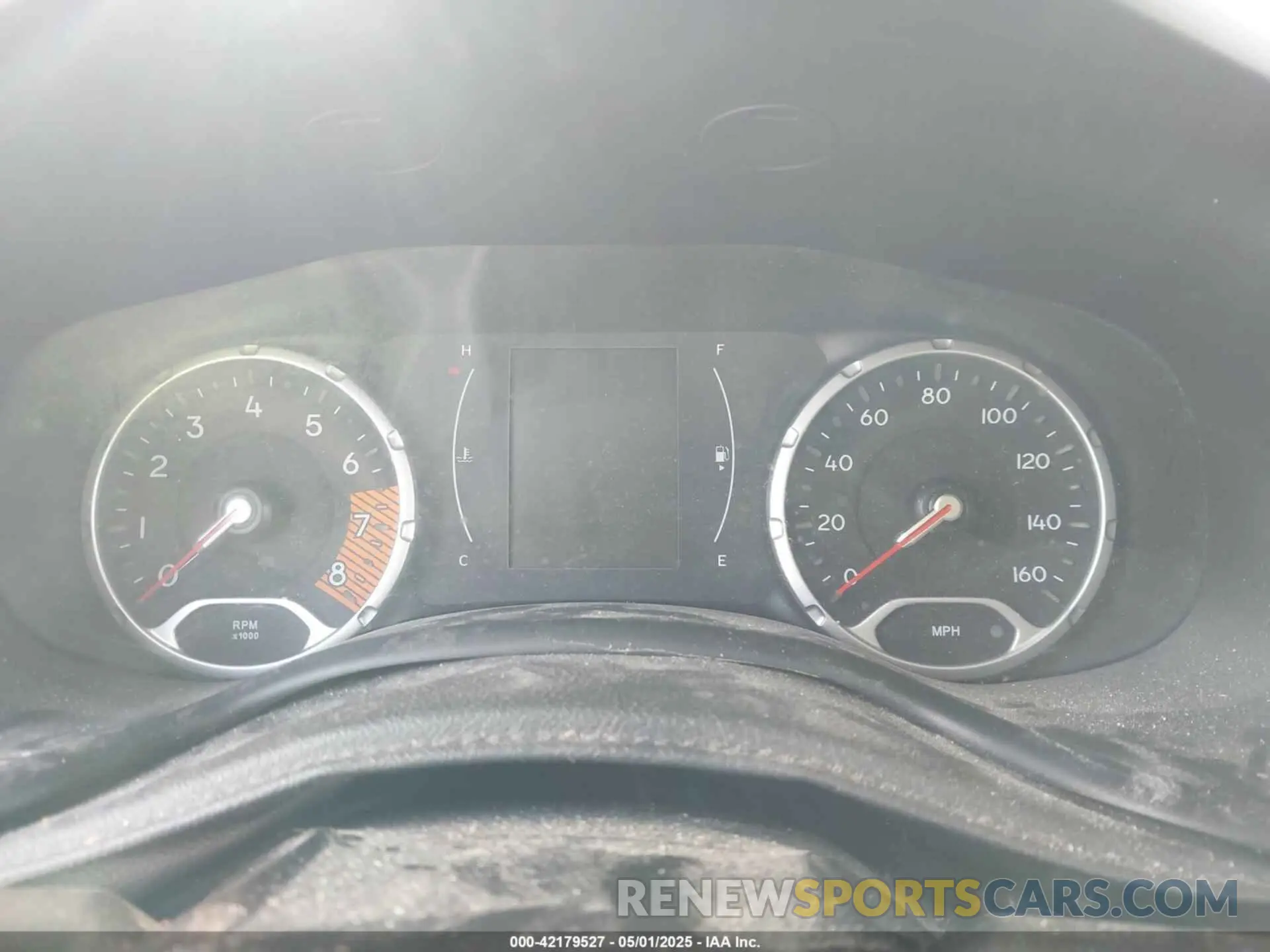 7 fotografías del automóvil dañado ZACNJBBB8KPK73971 JEEP RENEGADE 2019