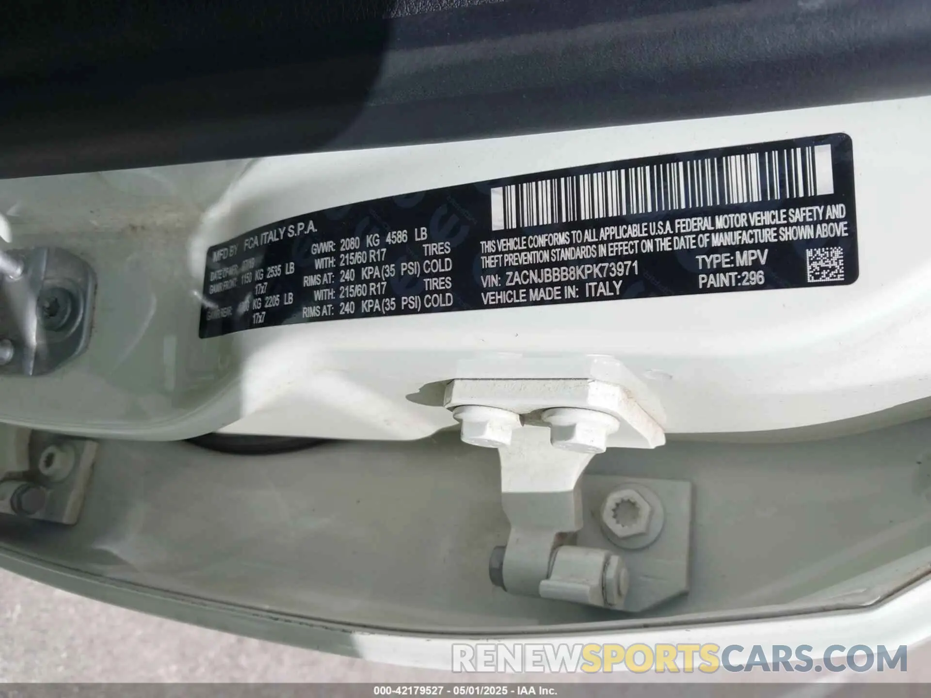 9 fotografías del automóvil dañado ZACNJBBB8KPK73971 JEEP RENEGADE 2019