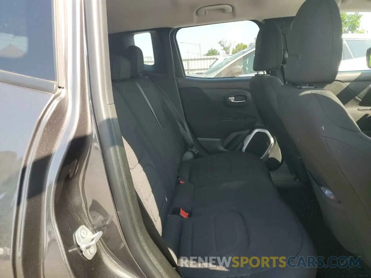 10 fotografías del automóvil dañado ZACNJBBBXKPJ78778 JEEP RENEGADE 2019