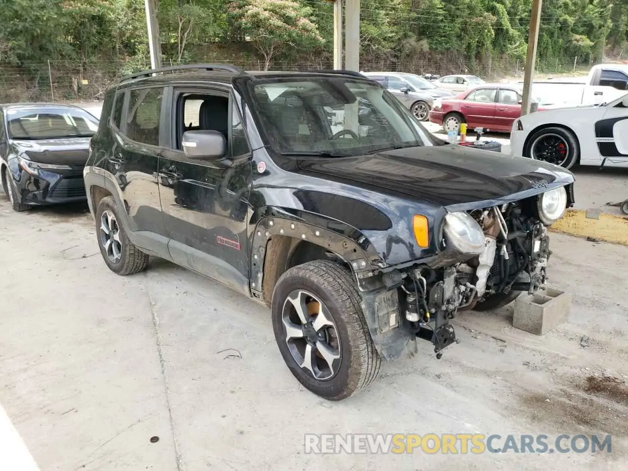 4 fotografías del automóvil dañado ZACNJBC11KPK05159 JEEP RENEGADE 2019