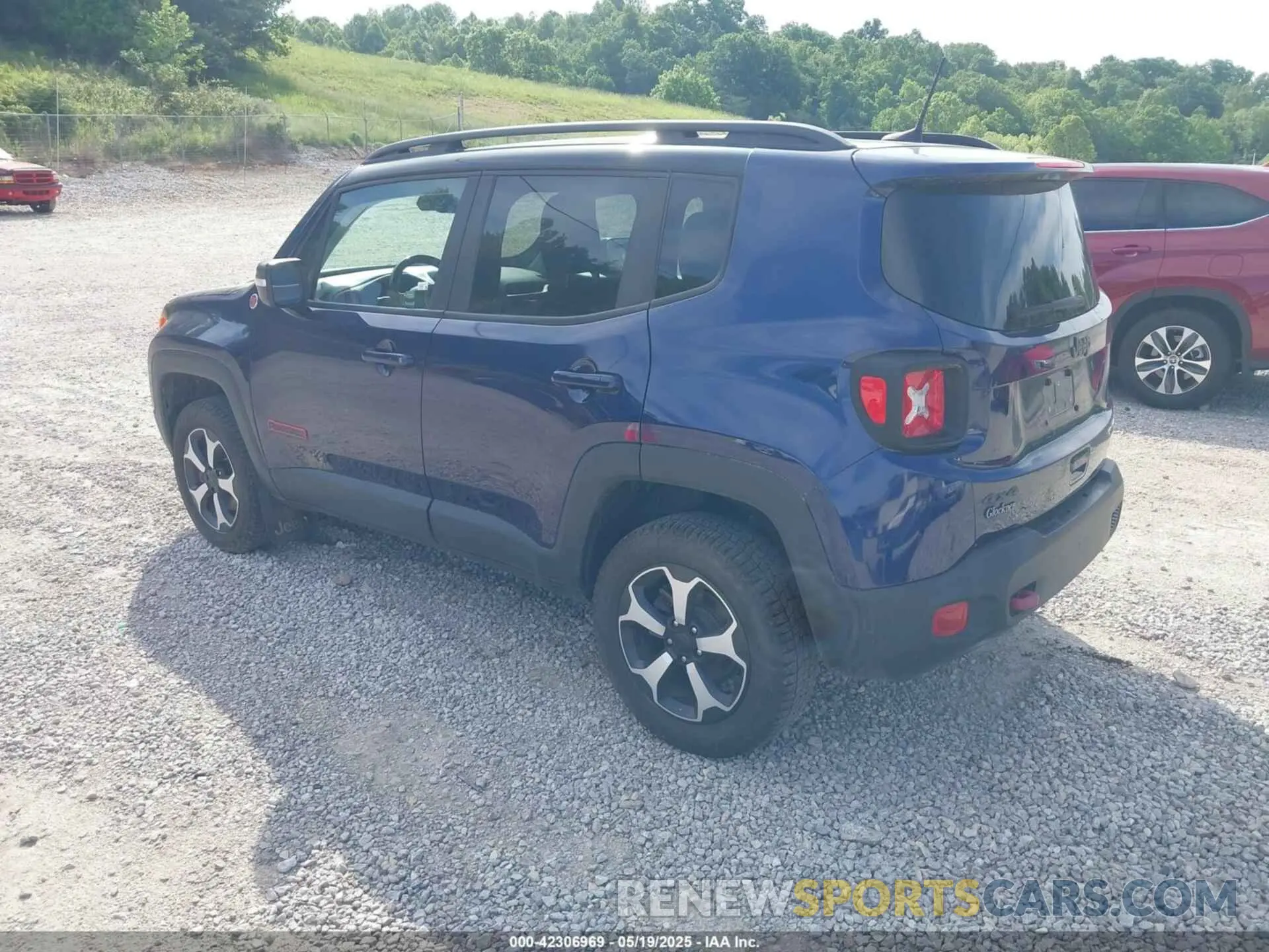 3 fotografías del automóvil dañado ZACNJBC16KPJ93803 JEEP RENEGADE 2019