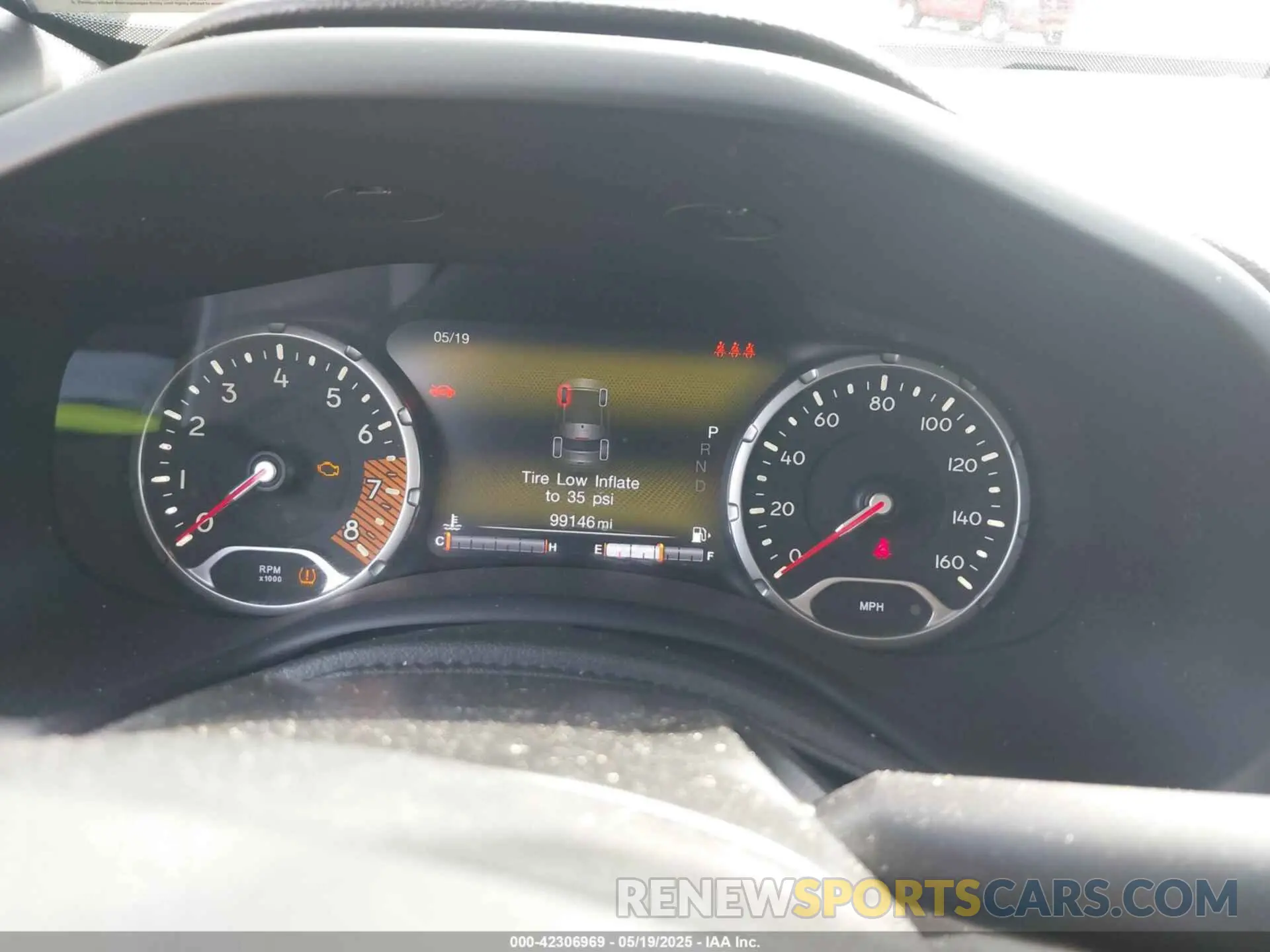 7 fotografías del automóvil dañado ZACNJBC16KPJ93803 JEEP RENEGADE 2019