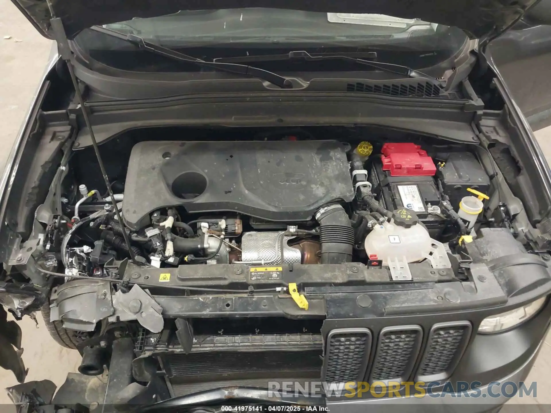 10 fotografías del automóvil dañado ZACNJBC17KPK22354 JEEP RENEGADE 2019