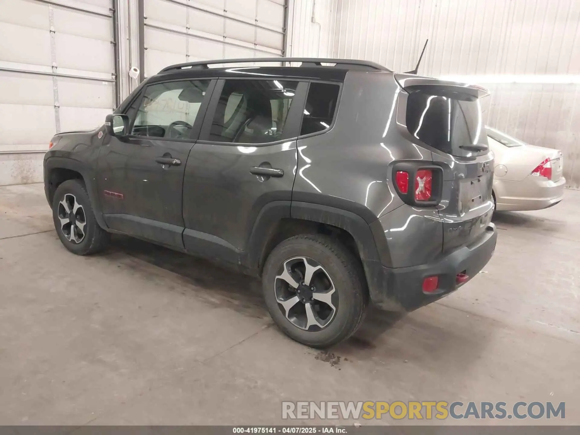 3 fotografías del automóvil dañado ZACNJBC17KPK22354 JEEP RENEGADE 2019
